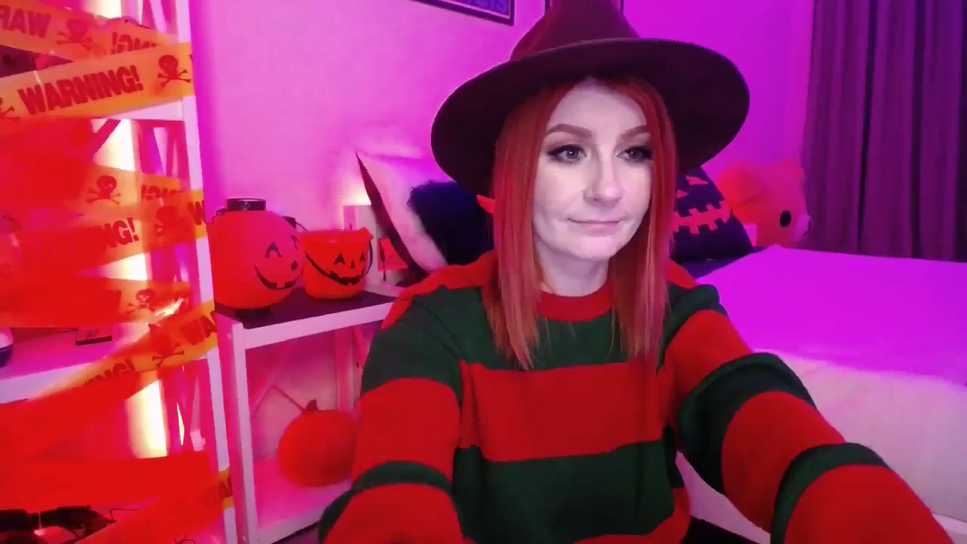 Gallery image thumbnail from HOWERGIRL's myfreecams stream on, 10/24/2023, 19:32 image 7 of 20