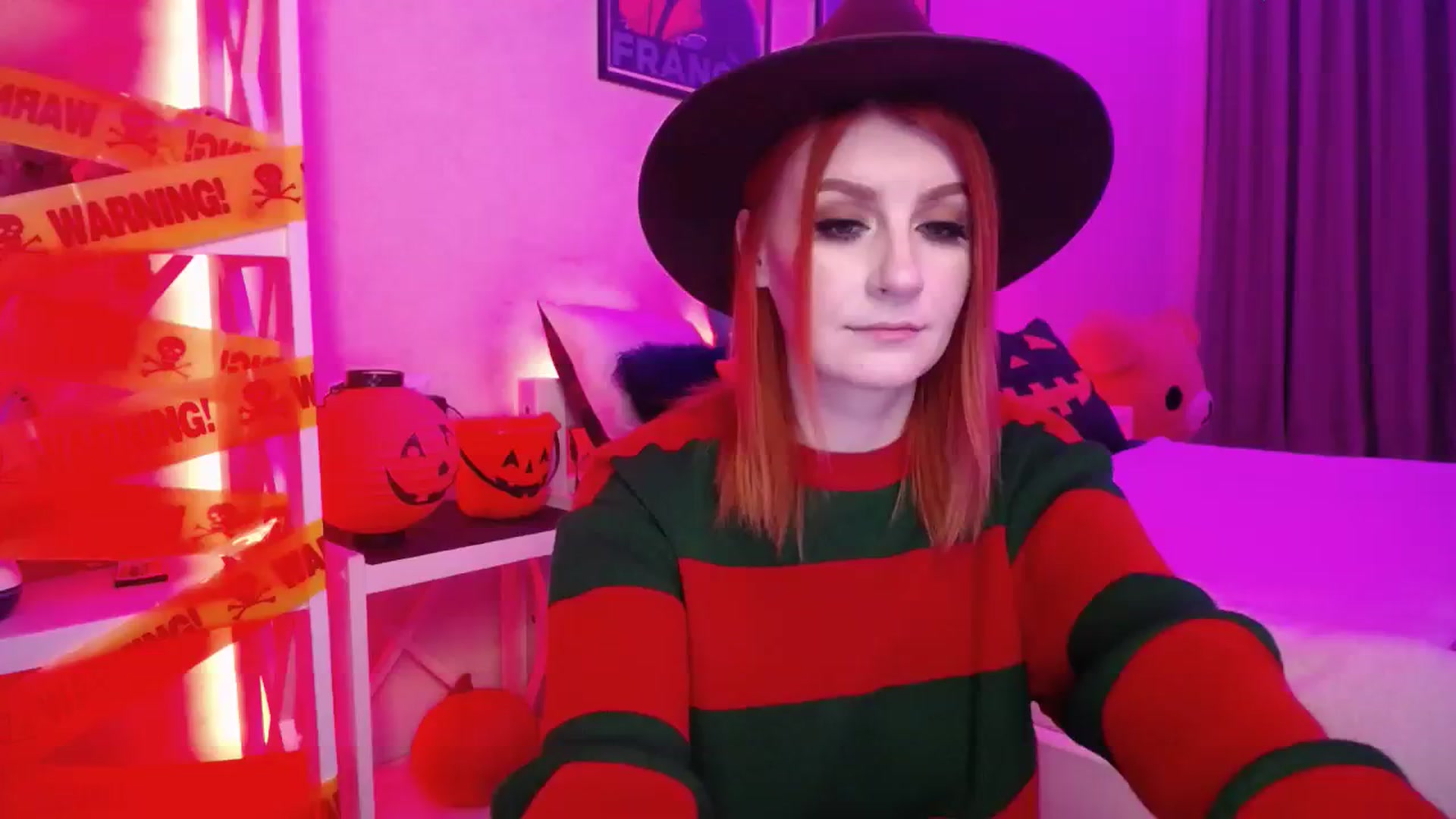 Gallery image thumbnail from HOWERGIRL's myfreecams stream on, 10/24/2023, 19:32 image 12 of 20