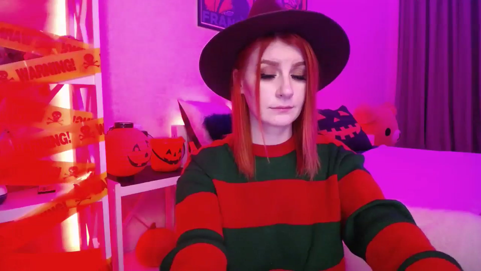 Gallery image thumbnail from HOWERGIRL's myfreecams stream on, 10/24/2023, 19:32 image 20 of 20