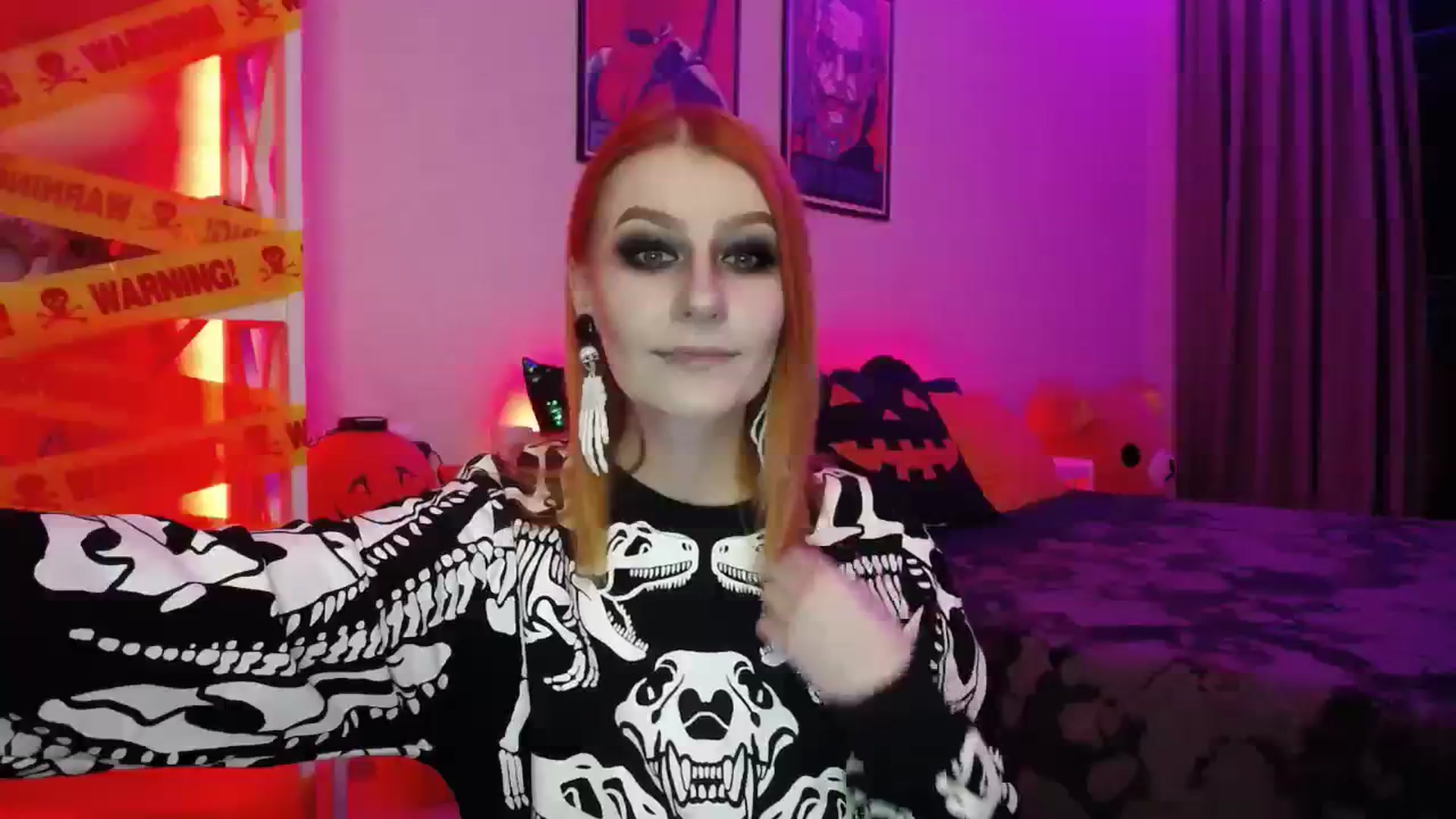 Gallery image thumbnail from HOWERGIRL's myfreecams stream on, 10/31/2023, 19:20 image 8 of 20
