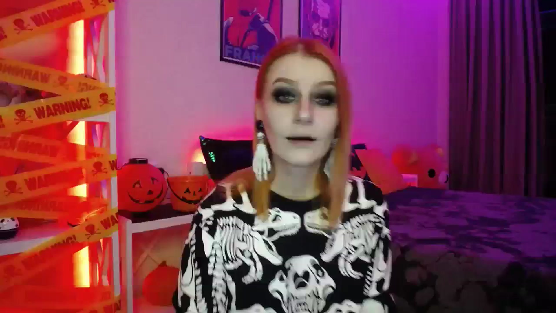 Gallery image thumbnail from HOWERGIRL's myfreecams stream on, 10/31/2023, 19:20 image 7 of 20