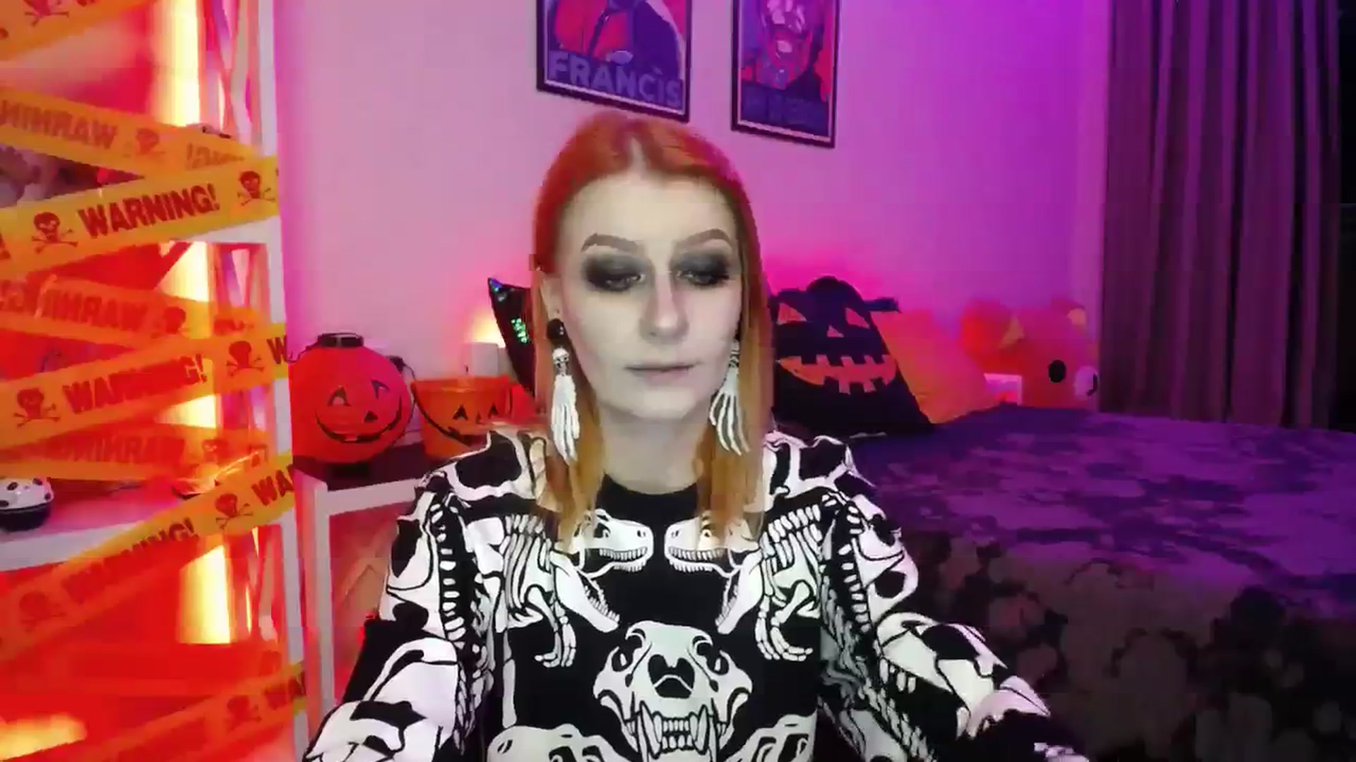 Gallery image thumbnail from HOWERGIRL's myfreecams stream on, 10/31/2023, 19:20 image 17 of 20