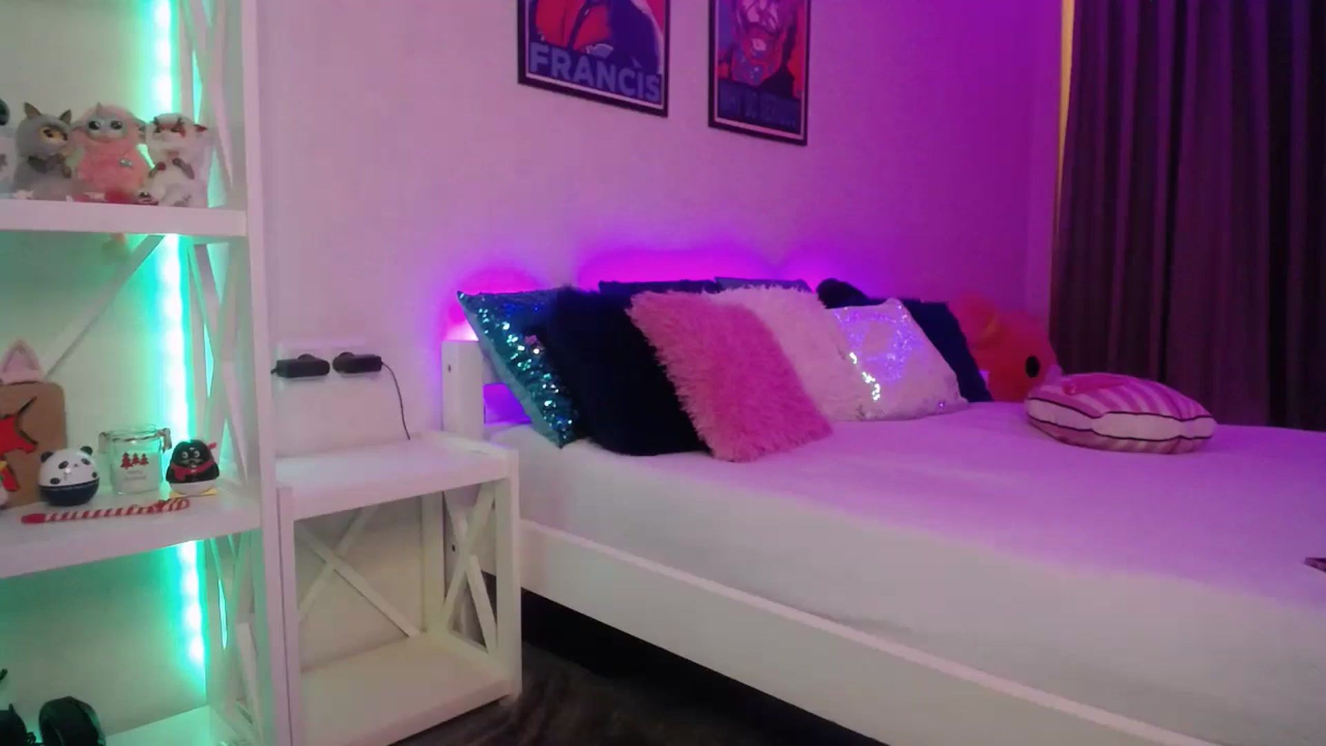 Gallery image thumbnail from HOWERGIRL's myfreecams stream on, 11/29/2023, 19:54 image 19 of 20