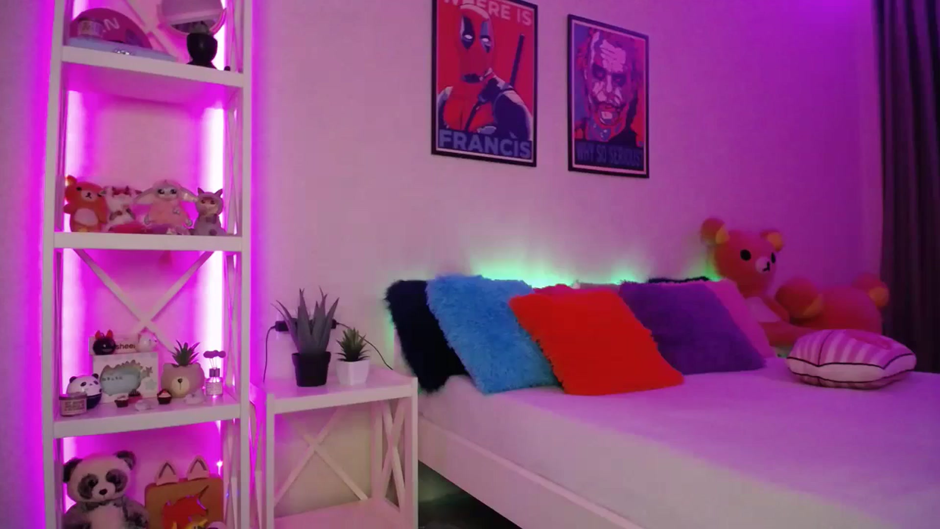 Gallery image thumbnail from HOWERGIRL's myfreecams stream on, 03/23/2024, 20:00 image 15 of 20