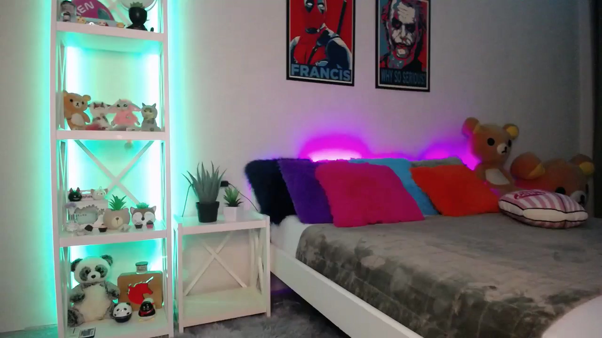 Gallery image thumbnail from HOWERGIRL's myfreecams stream on, 05/25/2024, 16:33 image 7 of 20