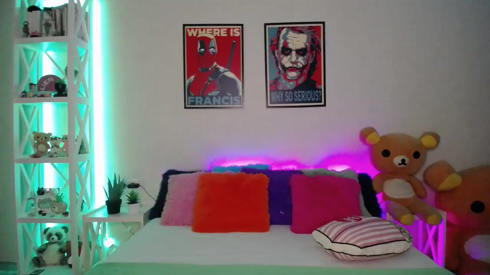Gallery image thumbnail from HOWERGIRL's myfreecams stream on, 06/14/2024, 16:56 image 18 of 20