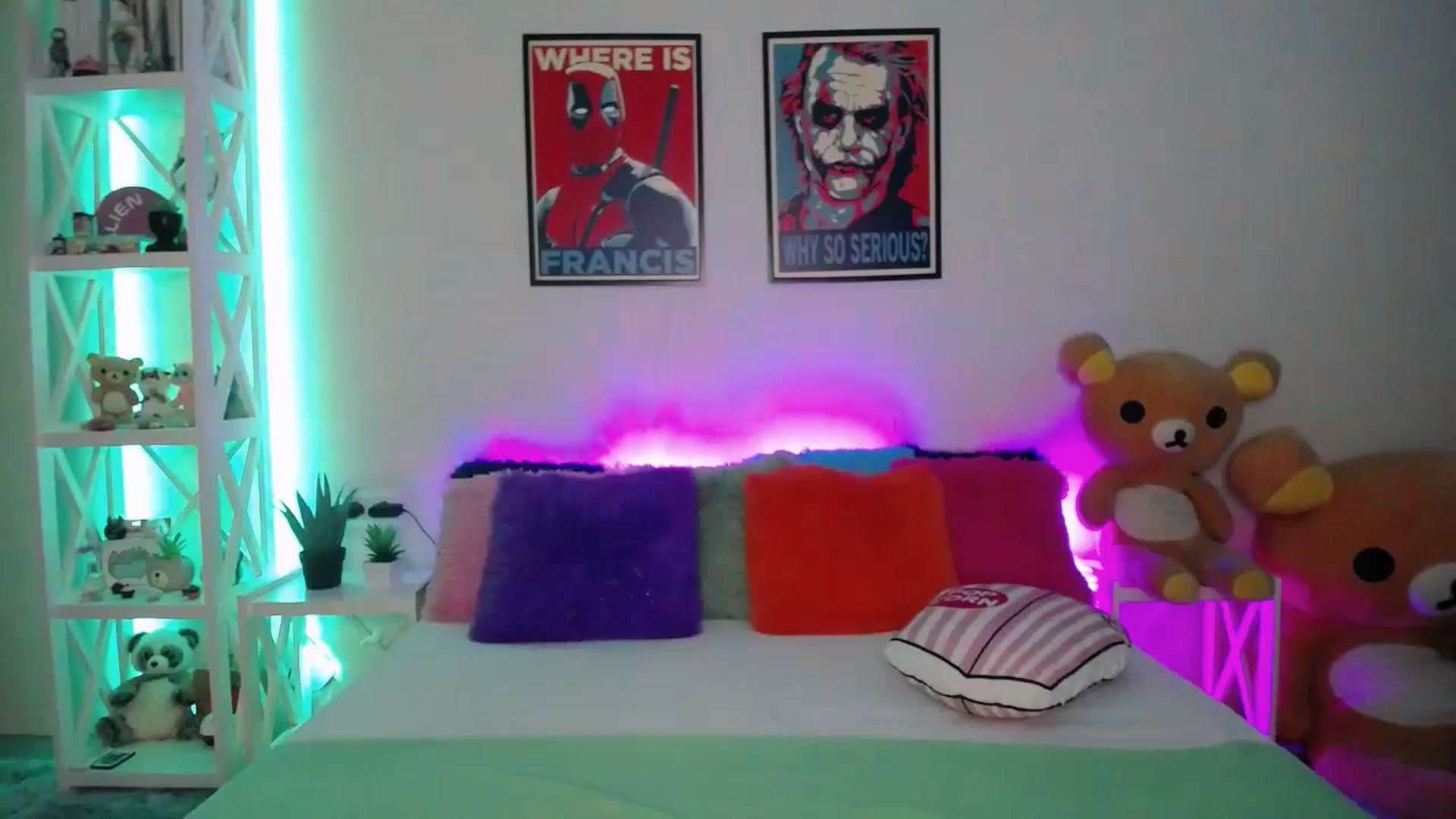 Gallery image thumbnail from HOWERGIRL's myfreecams stream on, 06/16/2024, 16:50 image 9 of 20