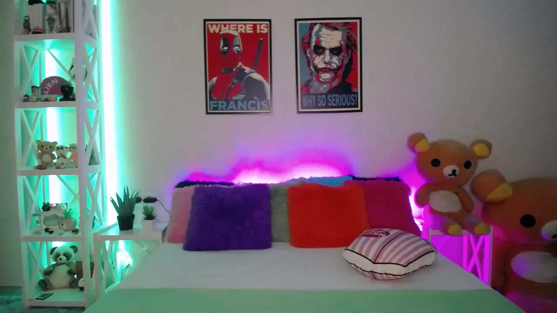 Gallery image thumbnail from HOWERGIRL's myfreecams stream on, 06/16/2024, 18:12 image 6 of 20