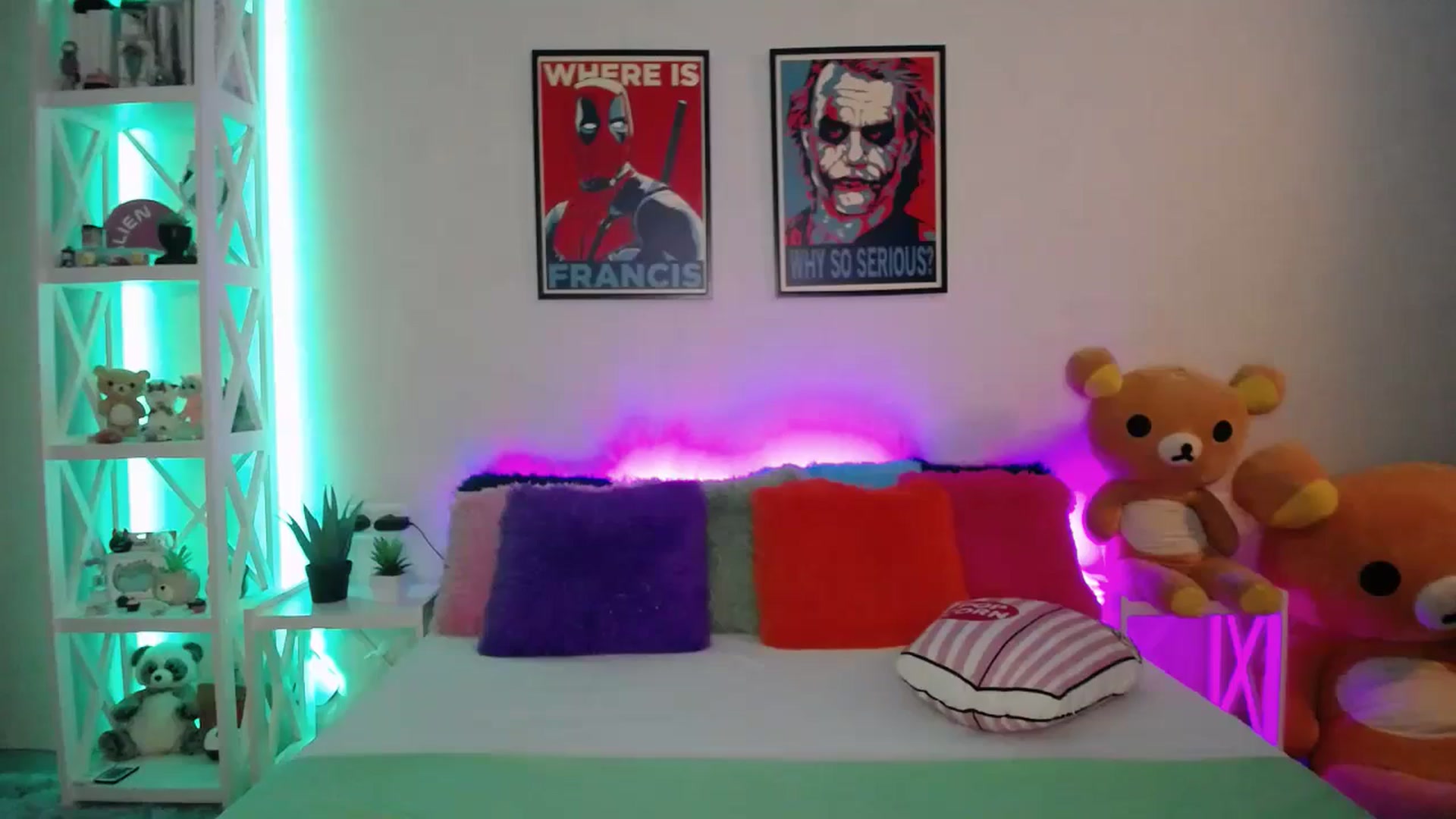 Gallery image thumbnail from HOWERGIRL's myfreecams stream on, 06/16/2024, 18:12 image 4 of 20