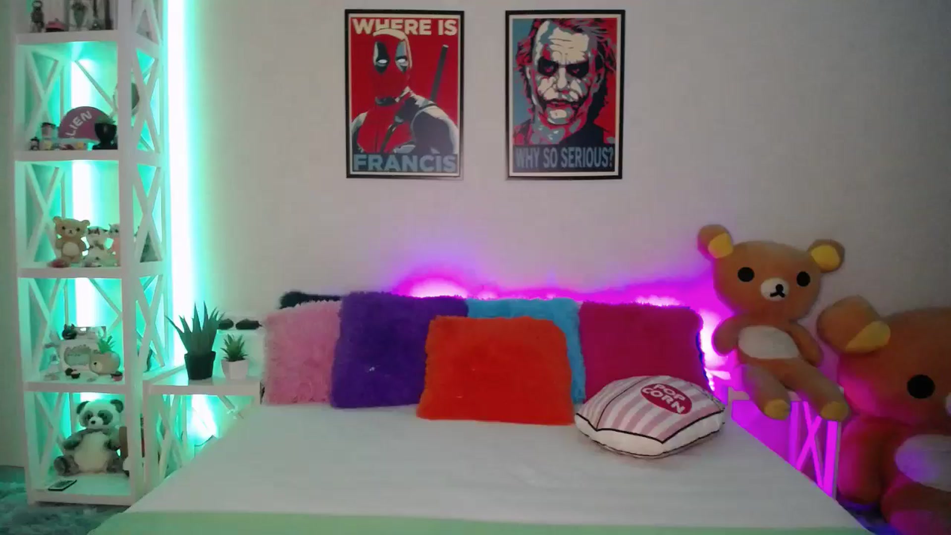 Gallery image thumbnail from HOWERGIRL's myfreecams stream on, 06/22/2024, 16:11 image 14 of 20