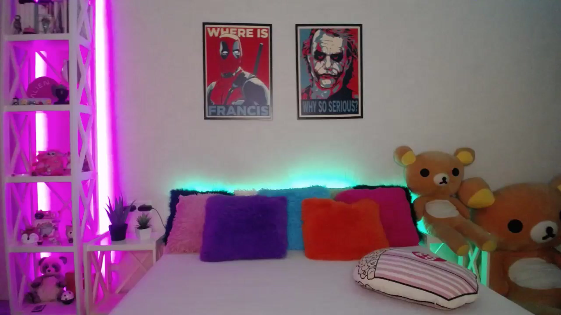 Gallery image thumbnail from HOWERGIRL's myfreecams stream on, 07/19/2024, 19:40 image 11 of 20