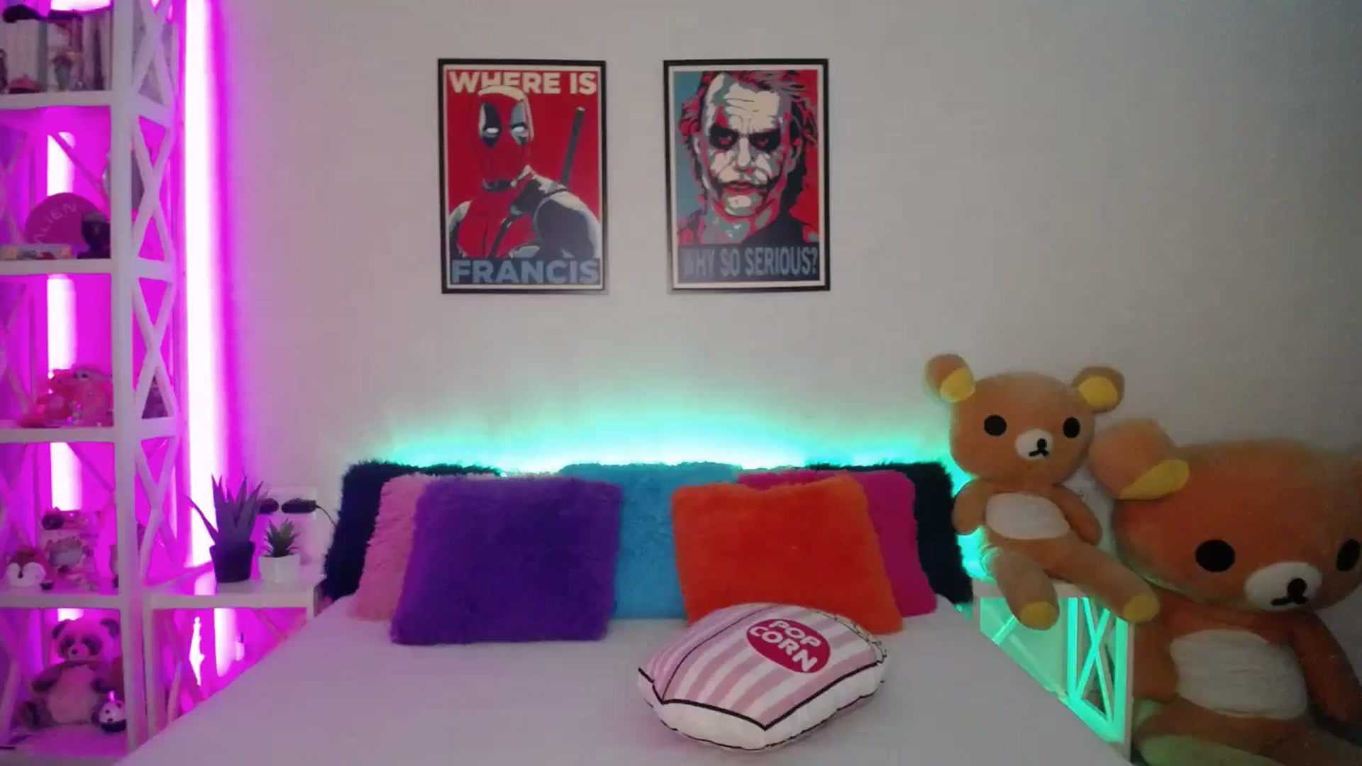 Gallery image thumbnail from HOWERGIRL's myfreecams stream on, 07/28/2024, 17:03 image 8 of 20