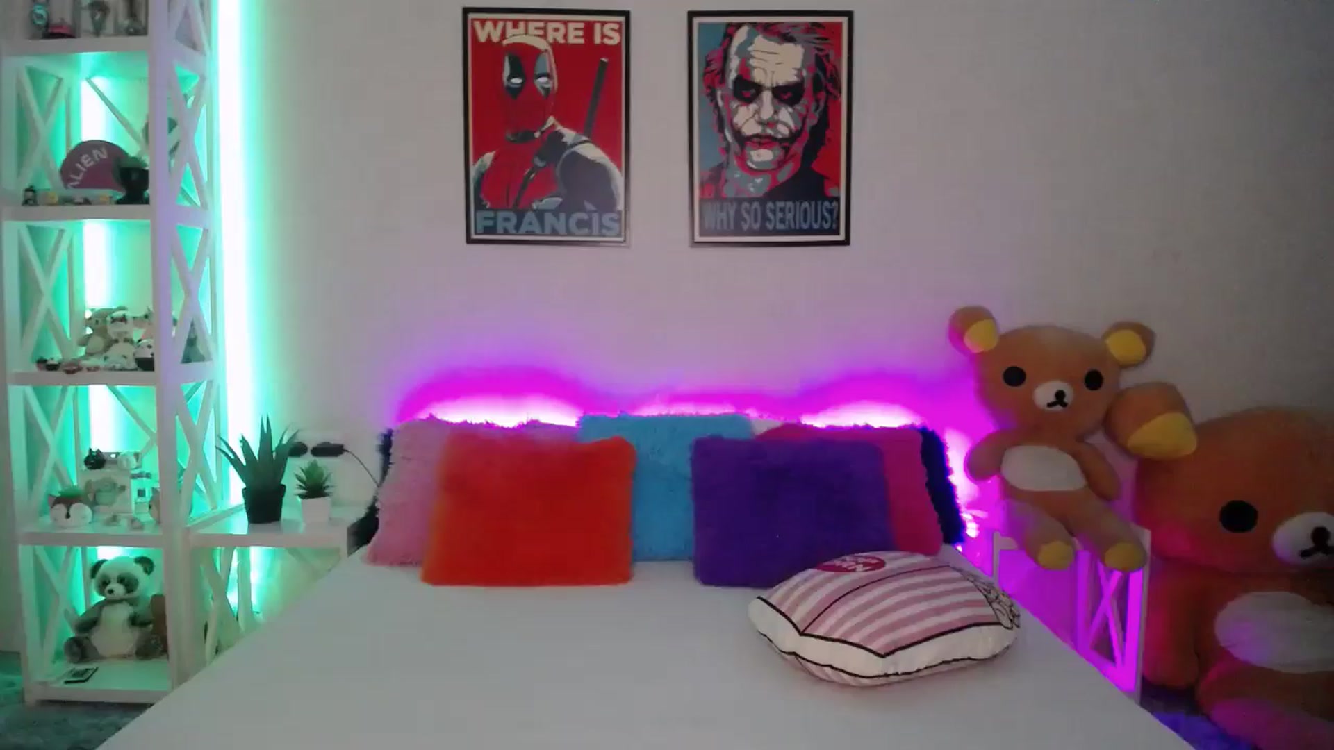 Gallery image thumbnail from HOWERGIRL's myfreecams stream on, 08/29/2024, 17:47 image 5 of 20