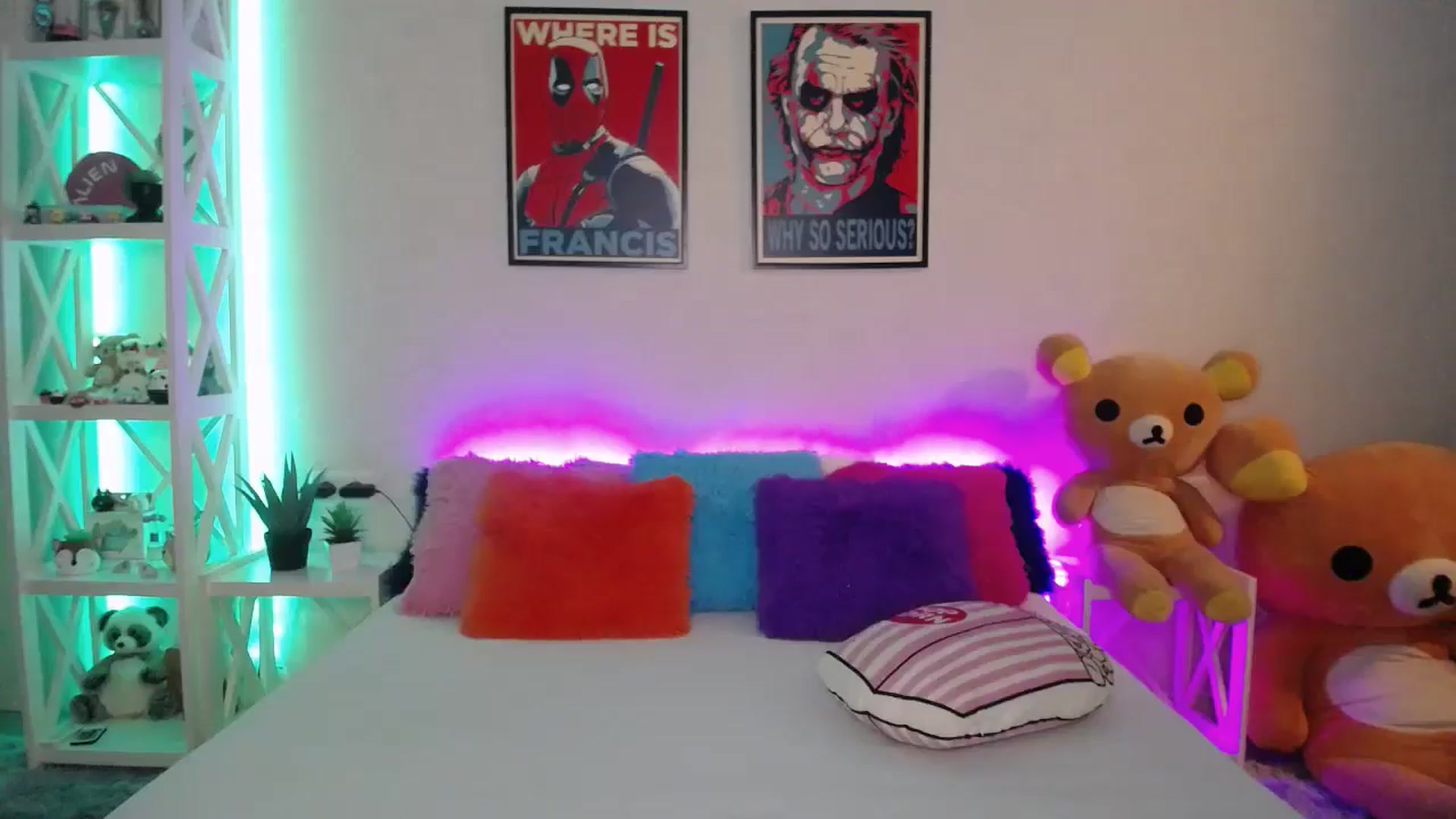 Gallery image thumbnail from HOWERGIRL's myfreecams stream on, 08/29/2024, 17:47 image 13 of 20