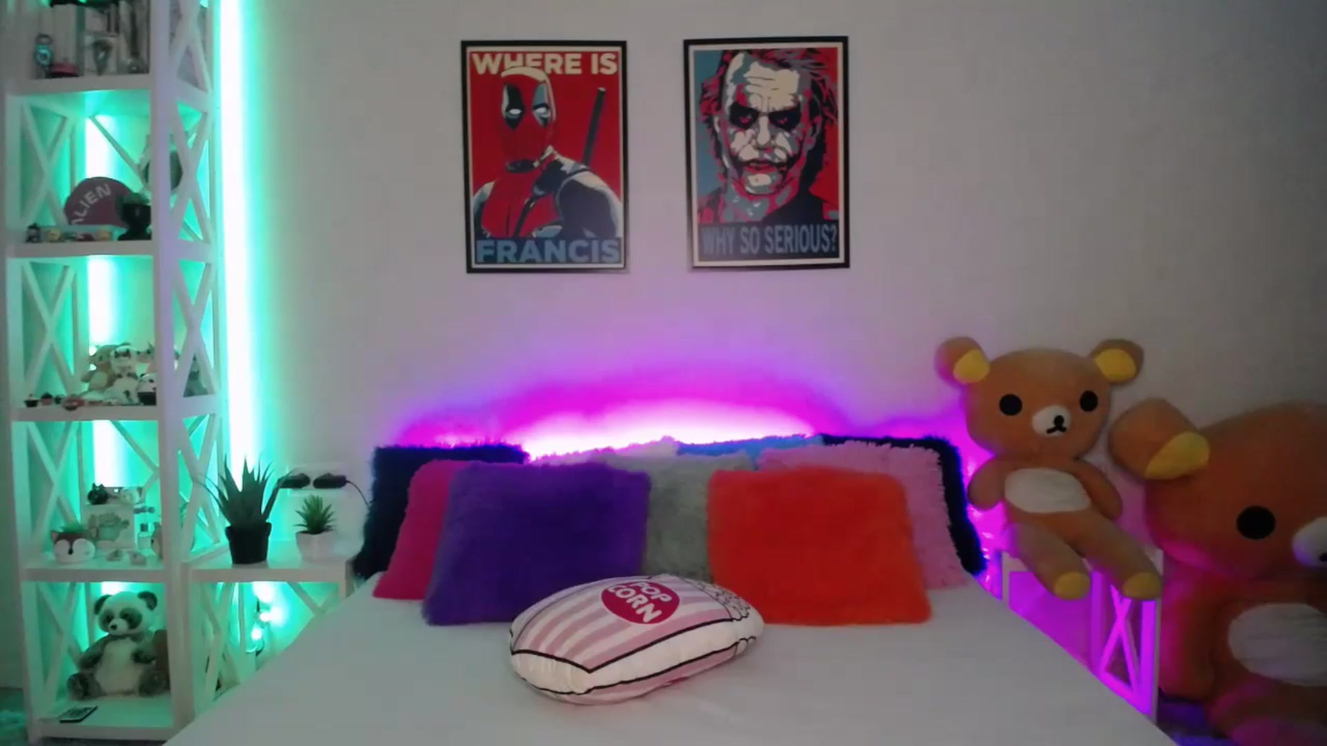 Gallery image thumbnail from HOWERGIRL's myfreecams stream on, 09/08/2024, 18:01 image 14 of 20
