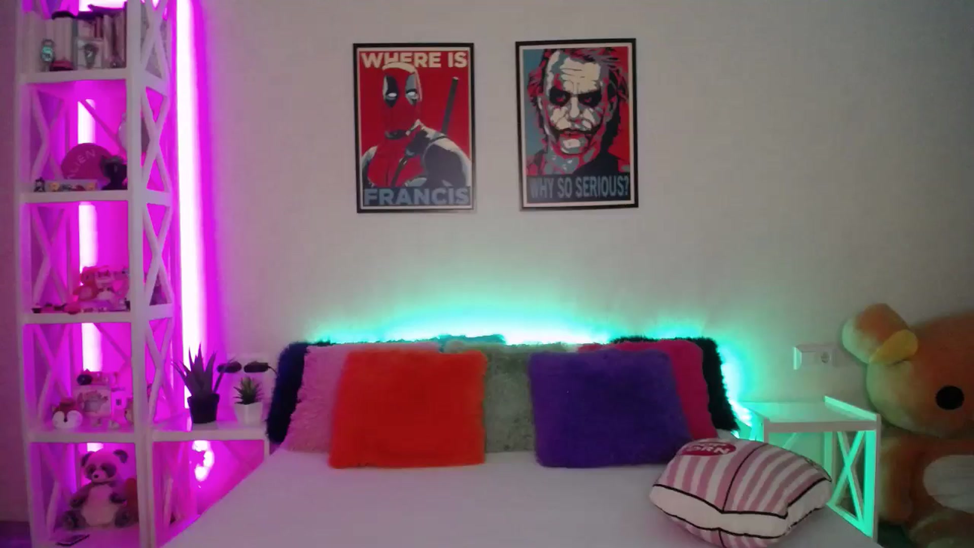 Gallery image thumbnail from HOWERGIRL's myfreecams stream on, 09/10/2024, 17:18 image 14 of 20