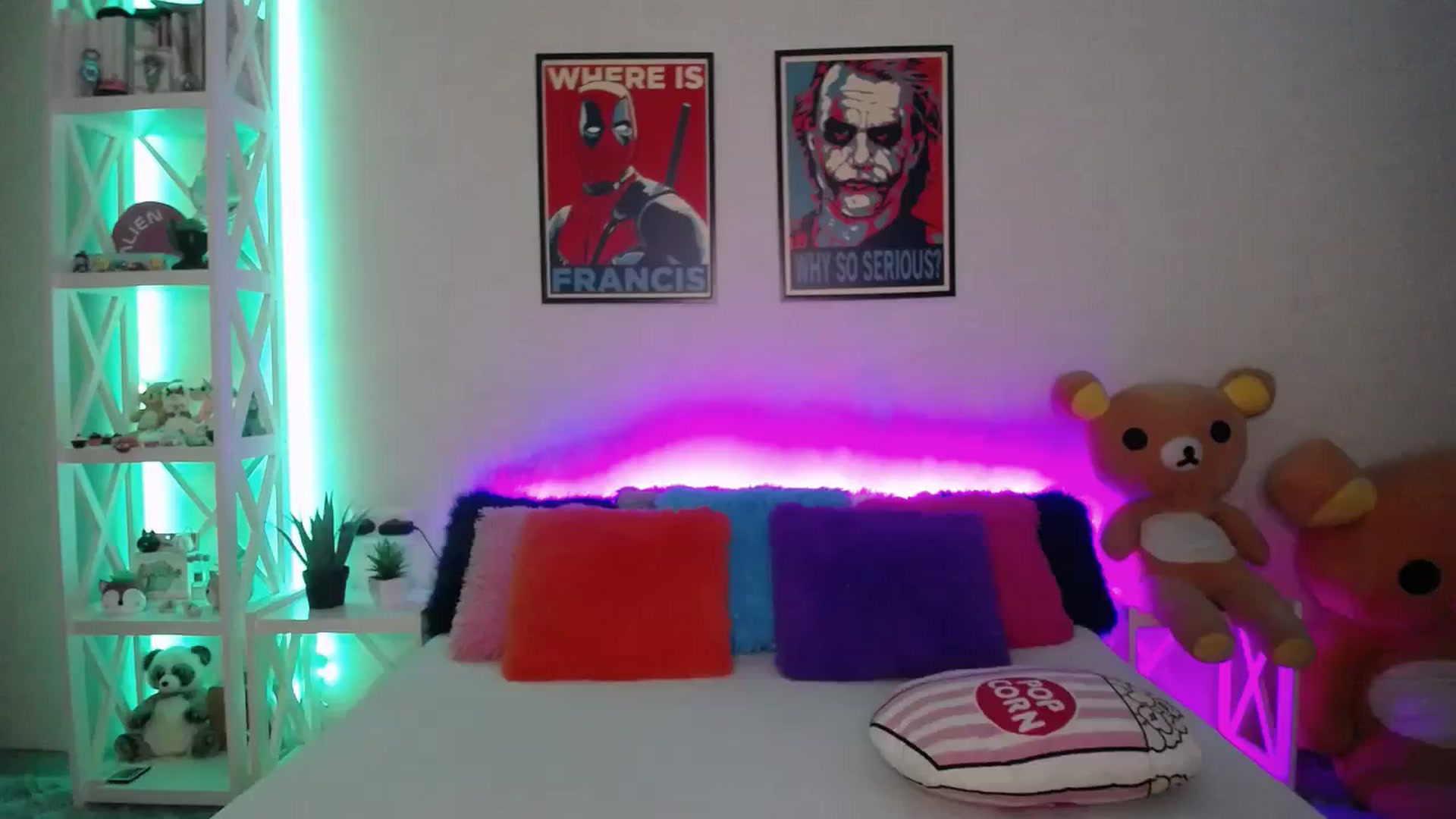 Gallery image thumbnail from HOWERGIRL's myfreecams stream on, 09/14/2024, 18:57 image 14 of 20