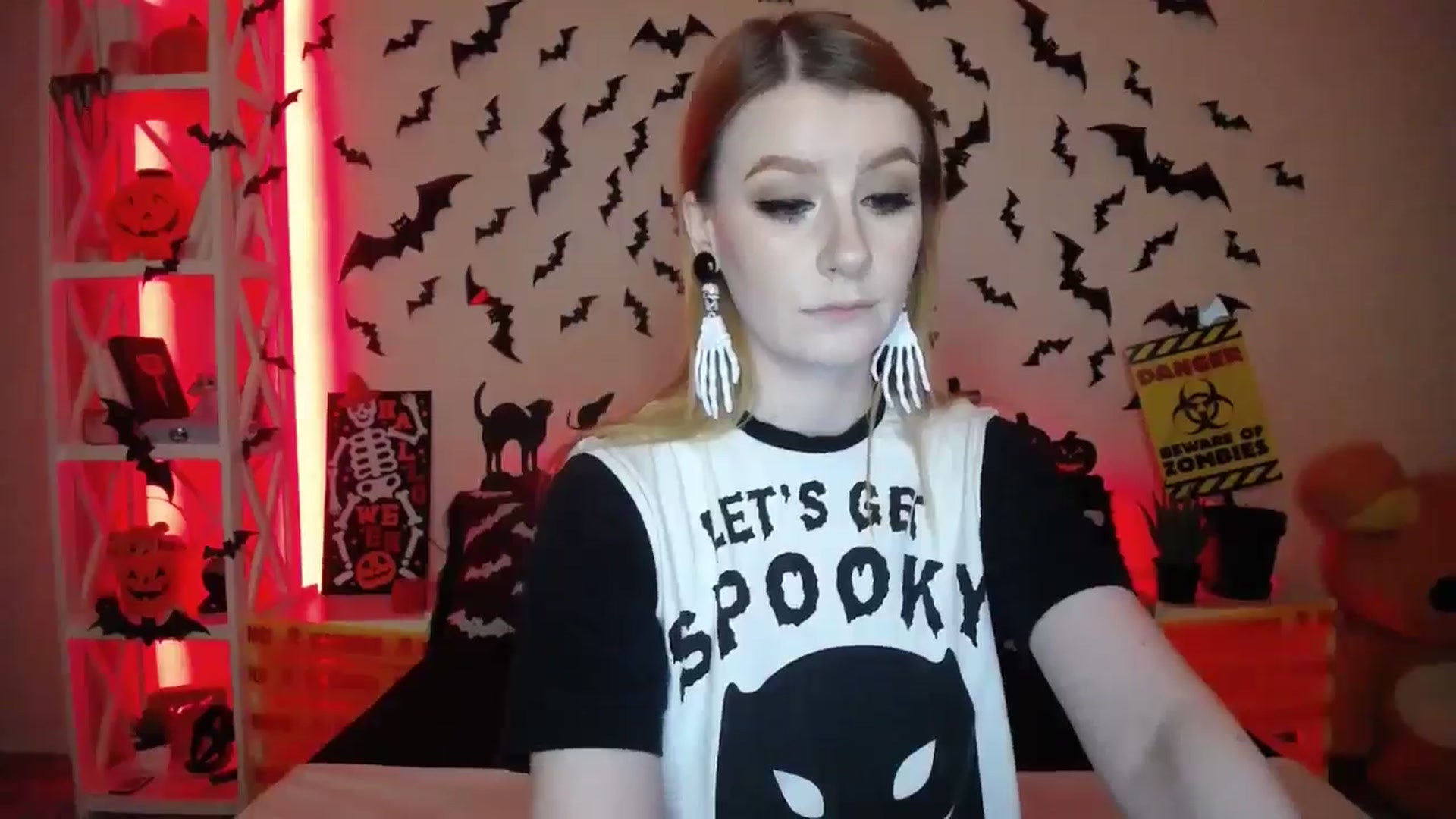 Gallery image thumbnail from HOWERGIRL's myfreecams stream on, 10/04/2024, 18:33 image 7 of 20
