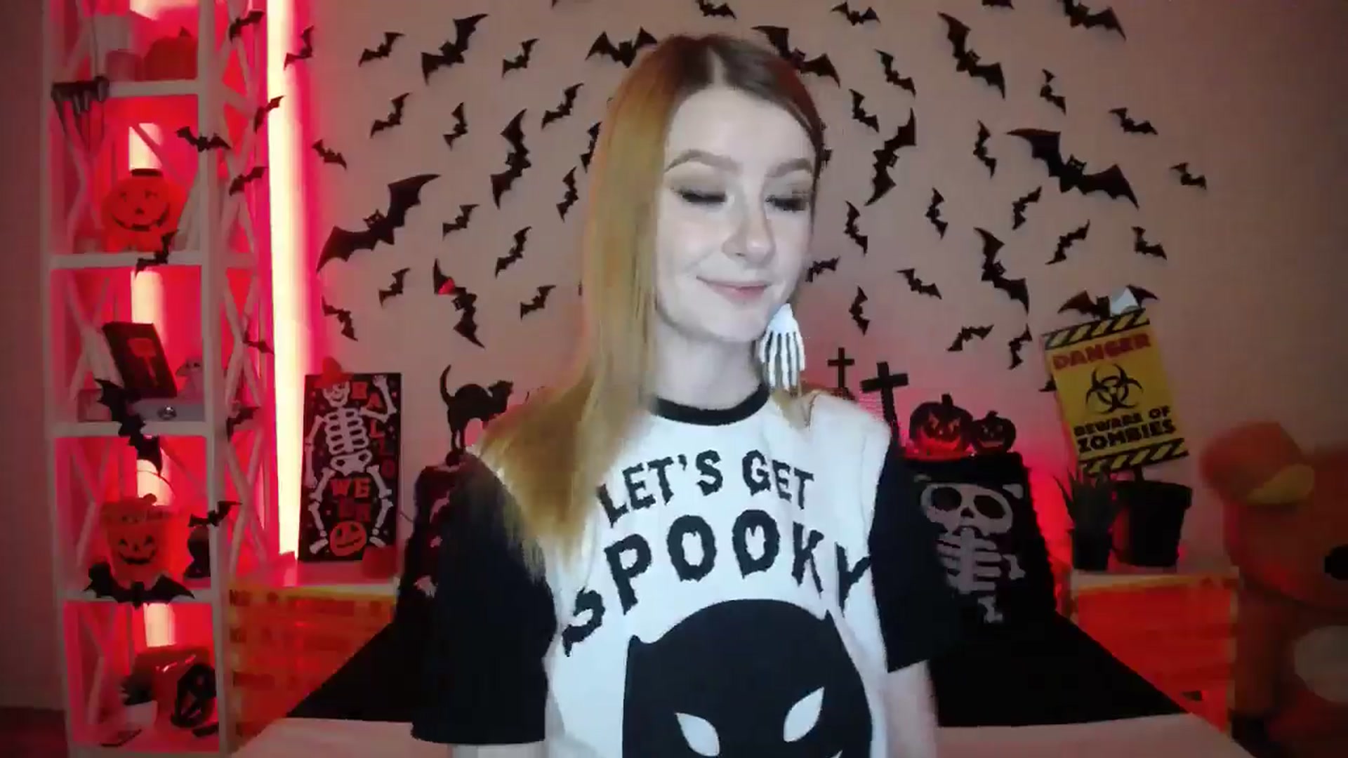 Gallery image thumbnail from HOWERGIRL's myfreecams stream on, 10/04/2024, 18:33 image 6 of 20