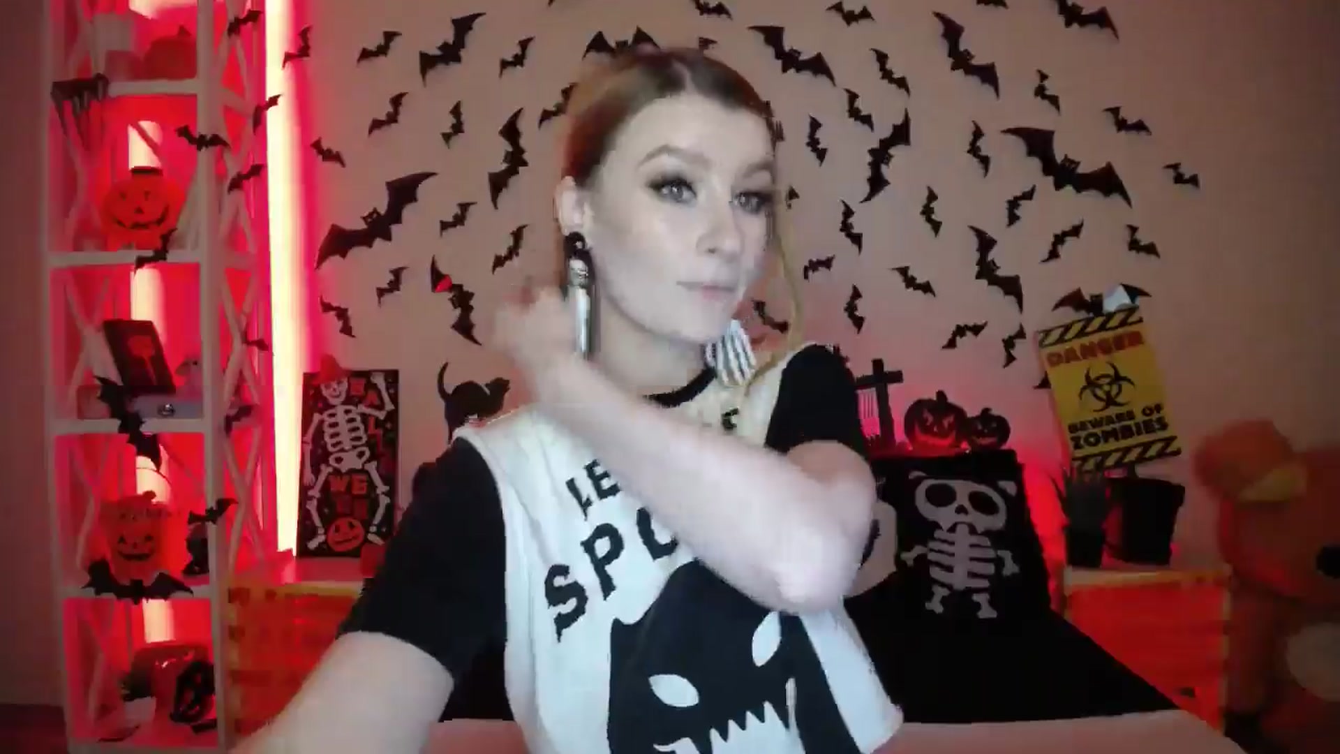 Gallery image thumbnail from HOWERGIRL's myfreecams stream on, 10/04/2024, 18:33 image 10 of 20
