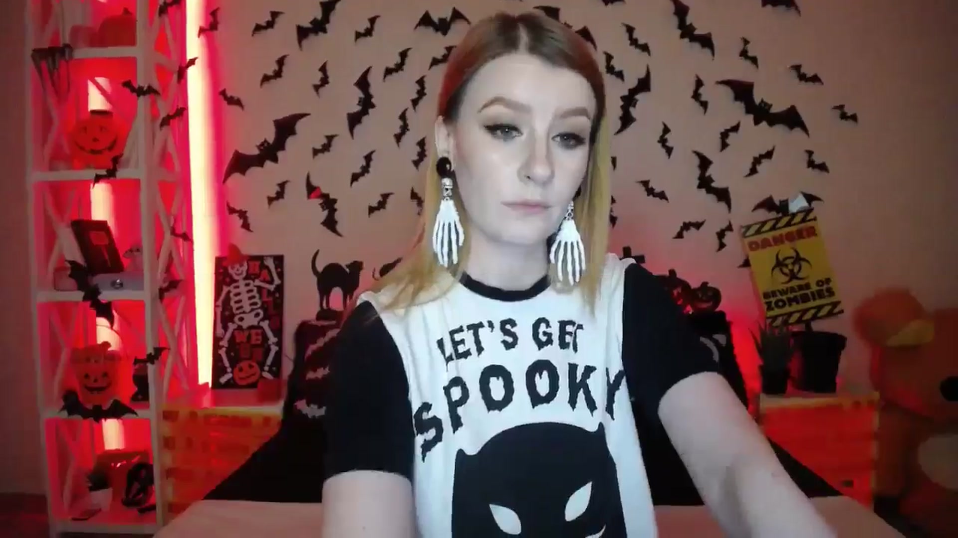 Gallery image thumbnail from HOWERGIRL's myfreecams stream on, 10/04/2024, 18:33 image 20 of 20