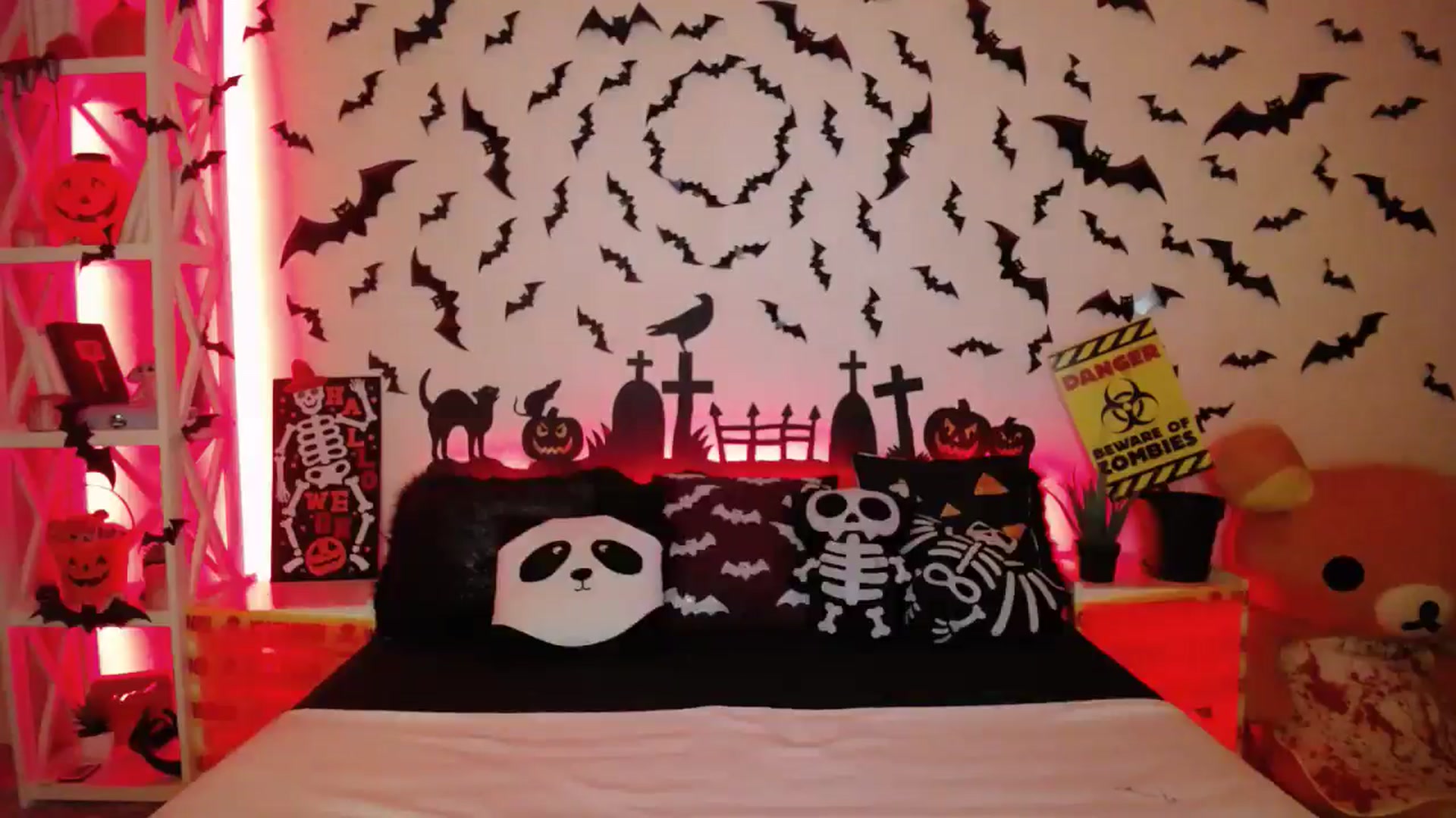 Gallery image thumbnail from HOWERGIRL's myfreecams stream on, 10/19/2024, 18:53 image 15 of 20