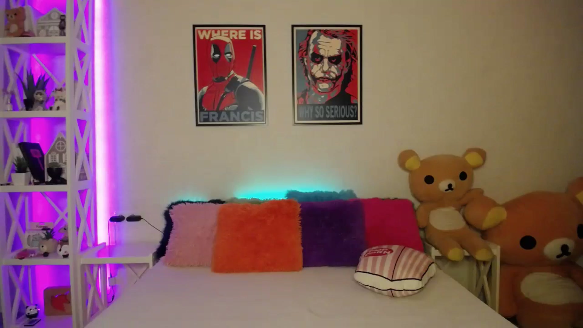 Gallery image thumbnail from HOWERGIRL's myfreecams stream on, 01/10/2025, 19:15 image 3 of 20