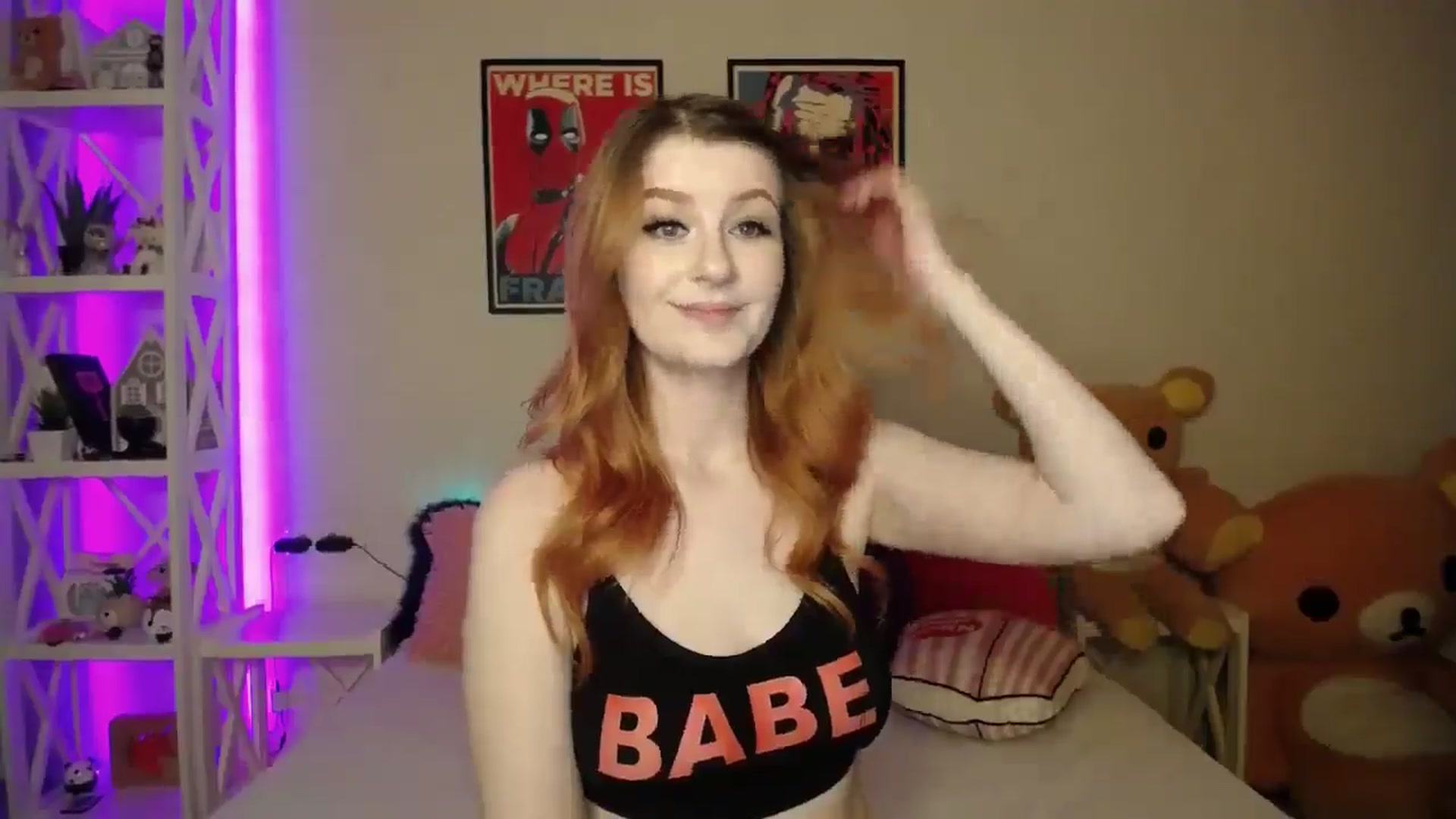 Gallery image thumbnail from HOWERGIRL's myfreecams stream on, 01/10/2025, 19:15 image 17 of 20