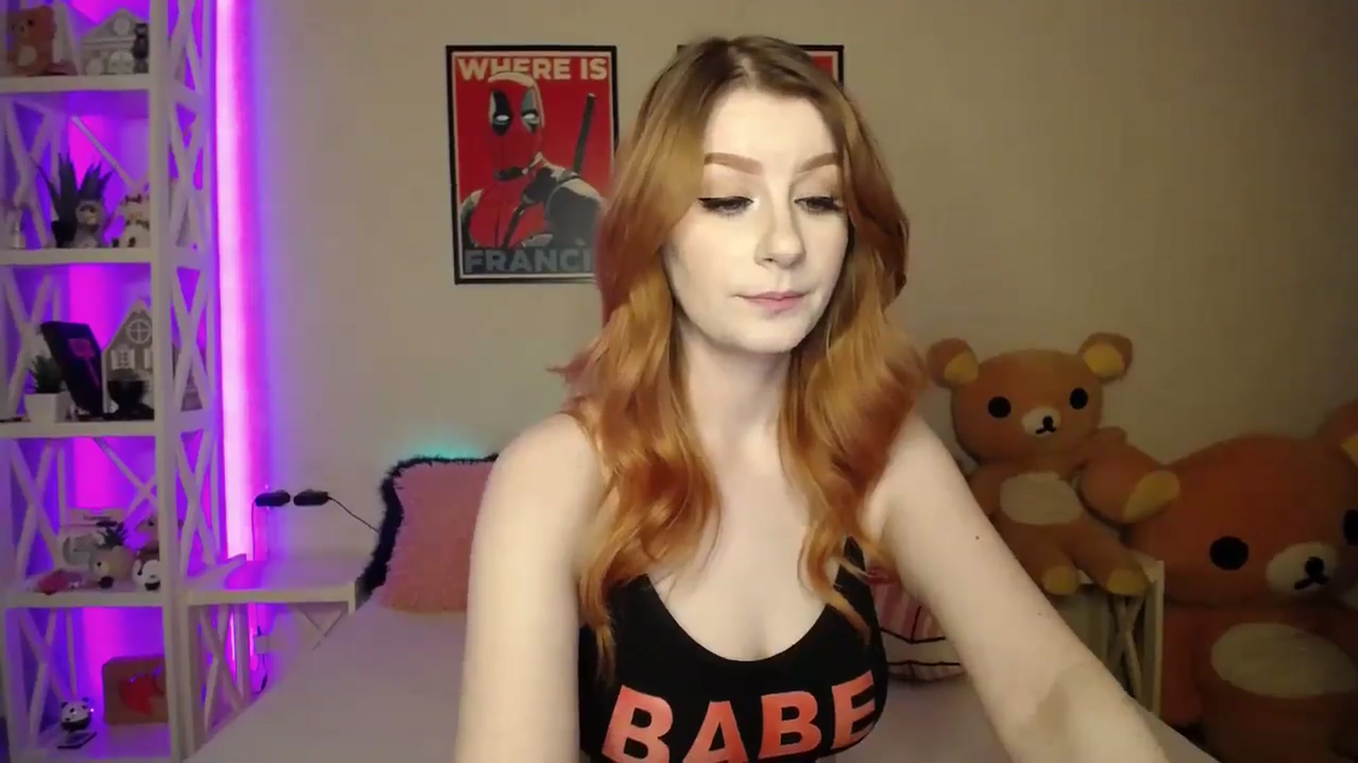 Gallery image thumbnail from HOWERGIRL's myfreecams stream on, 01/10/2025, 19:15 image 16 of 20