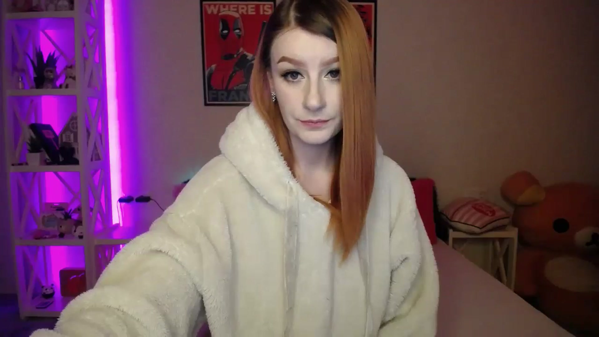 Gallery image thumbnail from HOWERGIRL's myfreecams stream on, 02/19/2025, 19:43 image 3 of 20