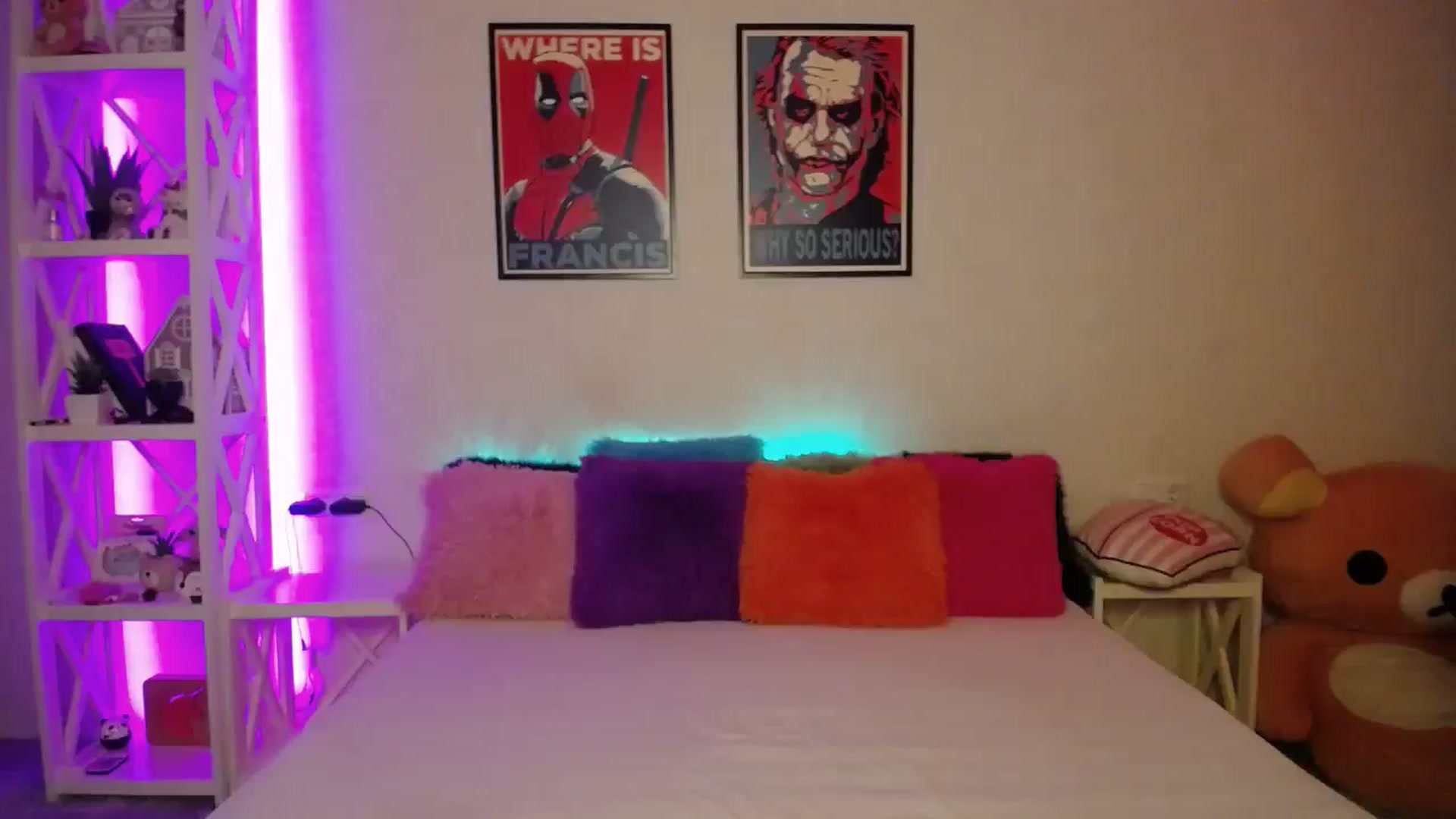 Gallery image thumbnail from HOWERGIRL's myfreecams stream on, 02/19/2025, 19:43 image 12 of 20