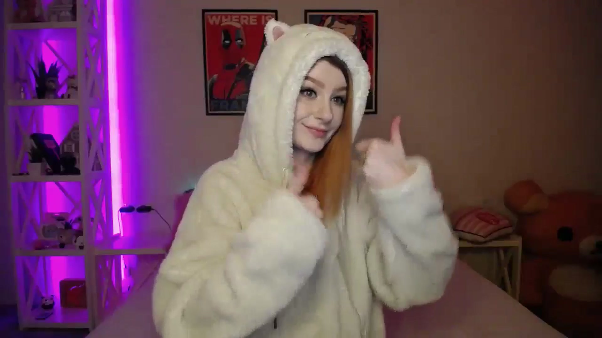 Gallery image thumbnail from HOWERGIRL's myfreecams stream on, 02/19/2025, 19:43 image 16 of 20