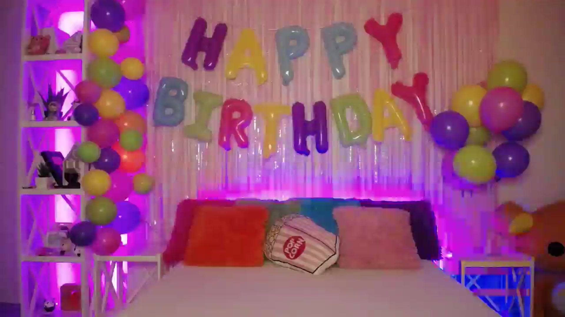 Gallery image thumbnail from HOWERGIRL's myfreecams stream on, 03/01/2025, 22:06 image 6 of 20