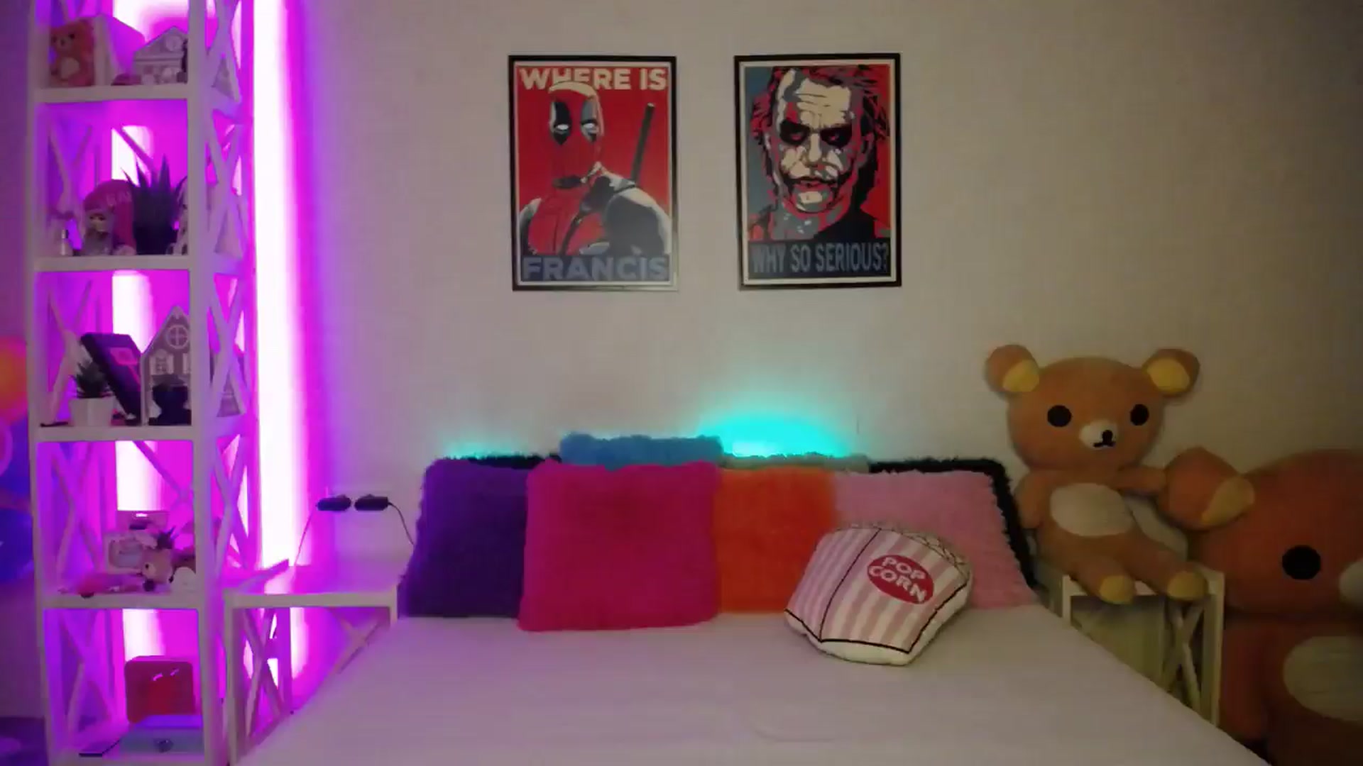 Gallery image thumbnail from HOWERGIRL's myfreecams stream on, 03/12/2025, 19:24 image 17 of 20