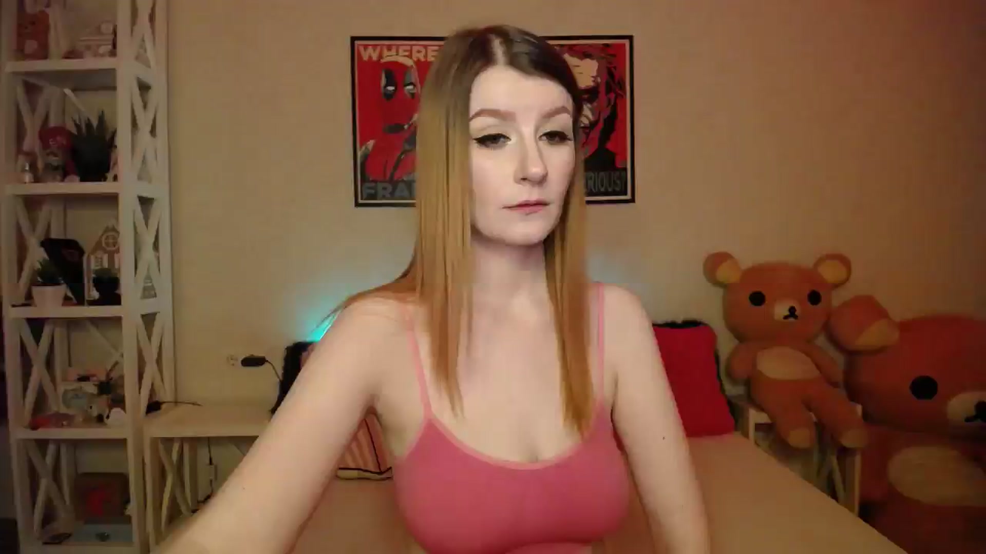 Gallery image thumbnail from HOWERGIRL's myfreecams stream on, 03/18/2025, 19:32 image 8 of 20