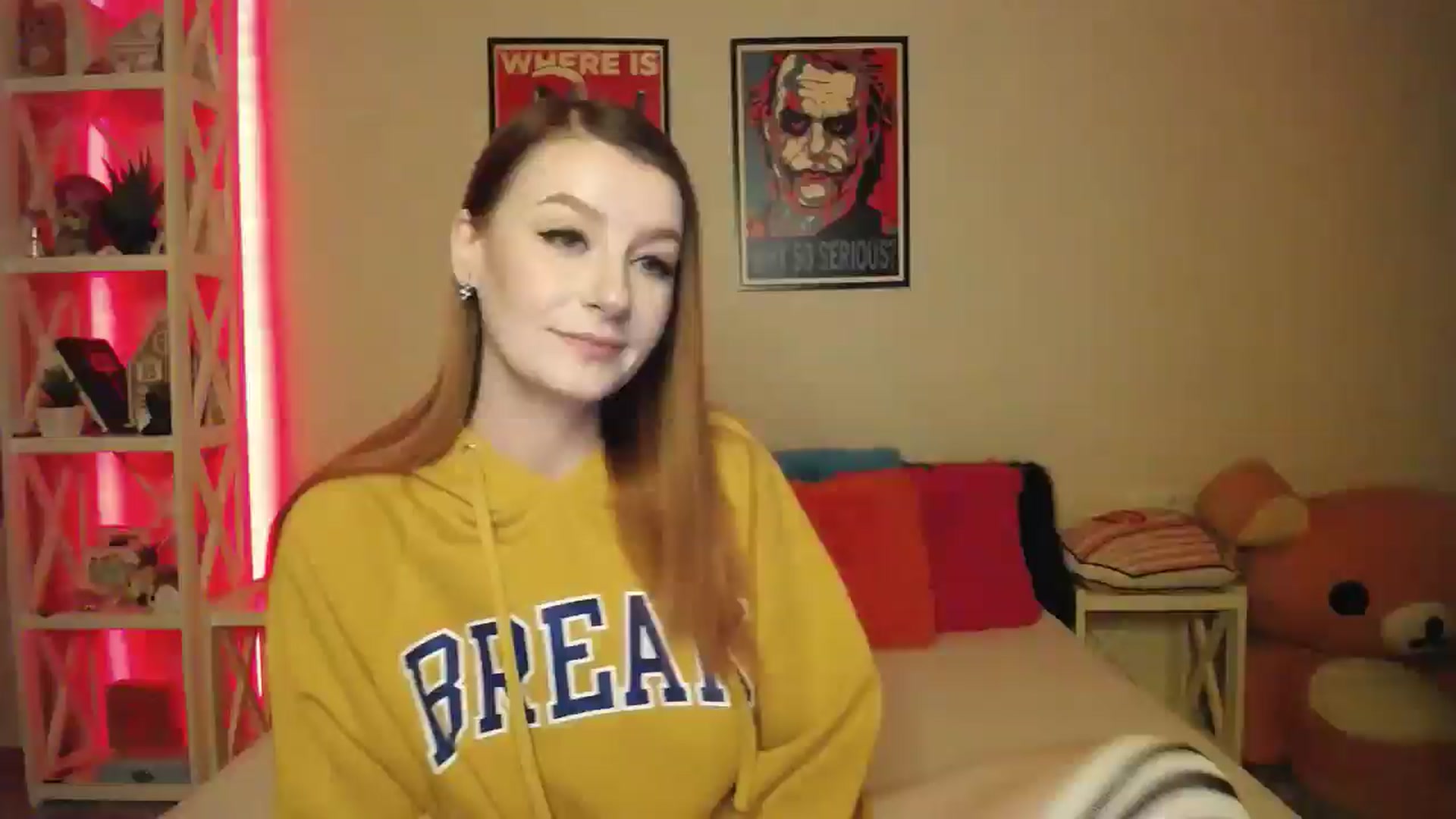 Gallery image thumbnail from HOWERGIRL's myfreecams stream on, 05/21/2025, 18:10 image 9 of 20