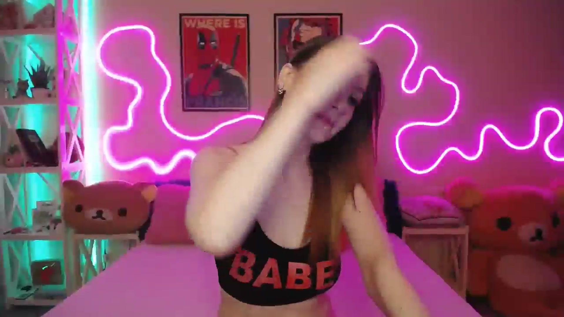 Gallery image thumbnail from HOWERGIRL's myfreecams stream on, 07/18/2025, 18:21 image 8 of 20