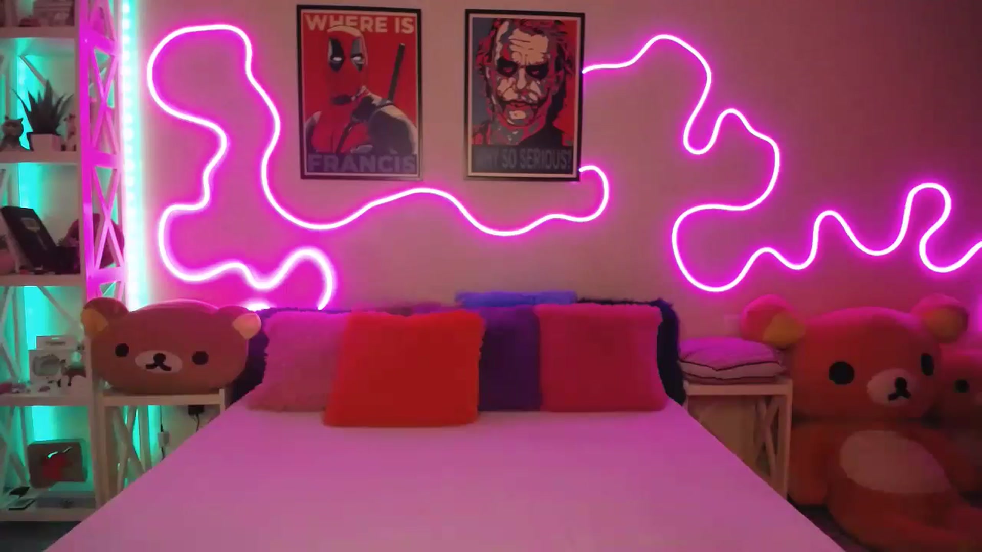 Gallery image thumbnail from HOWERGIRL's myfreecams stream on, 07/22/2025, 17:09 image 10 of 20