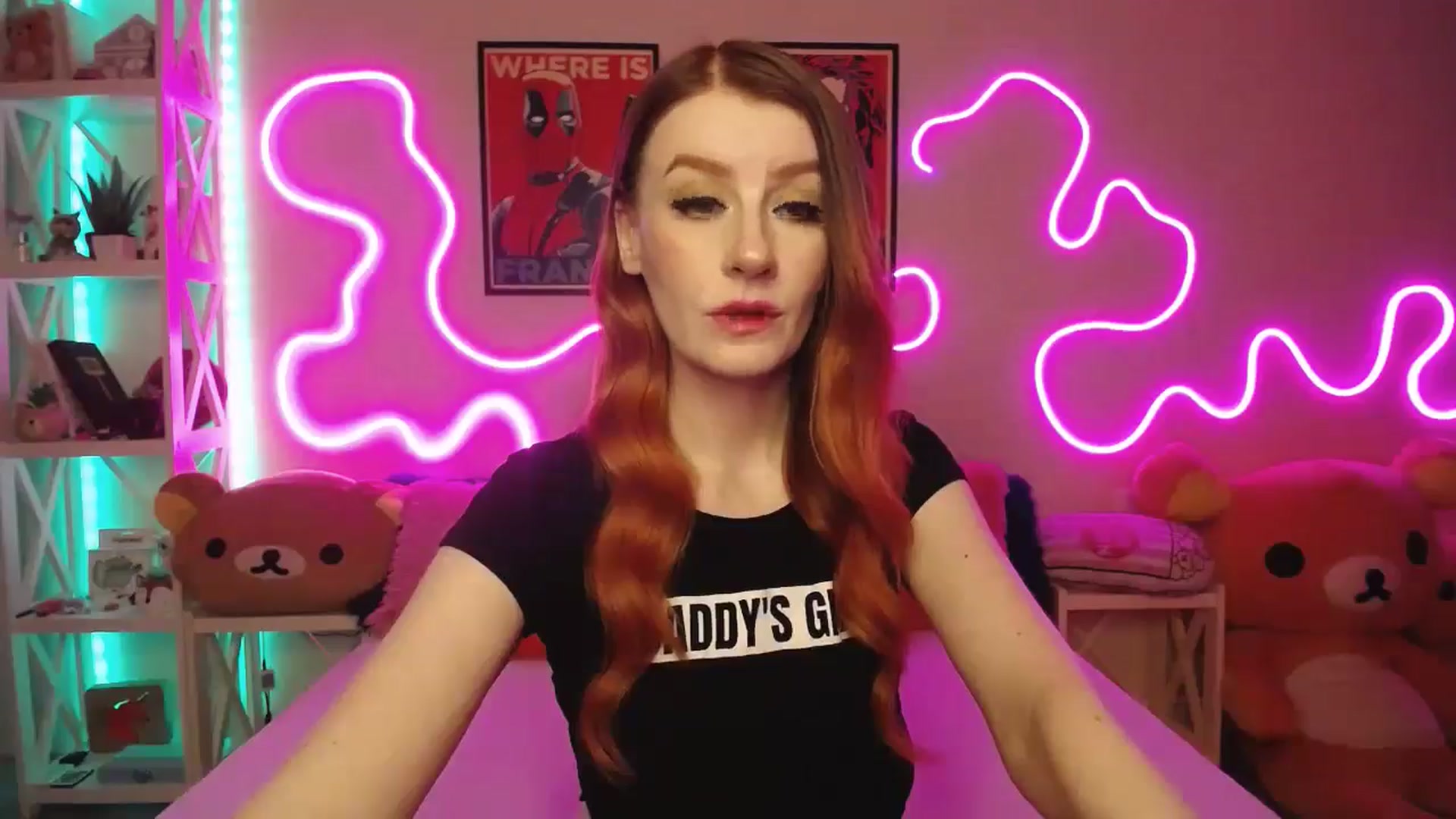 Gallery image thumbnail from HOWERGIRL's myfreecams stream on, 07/25/2025, 20:23 image 12 of 20