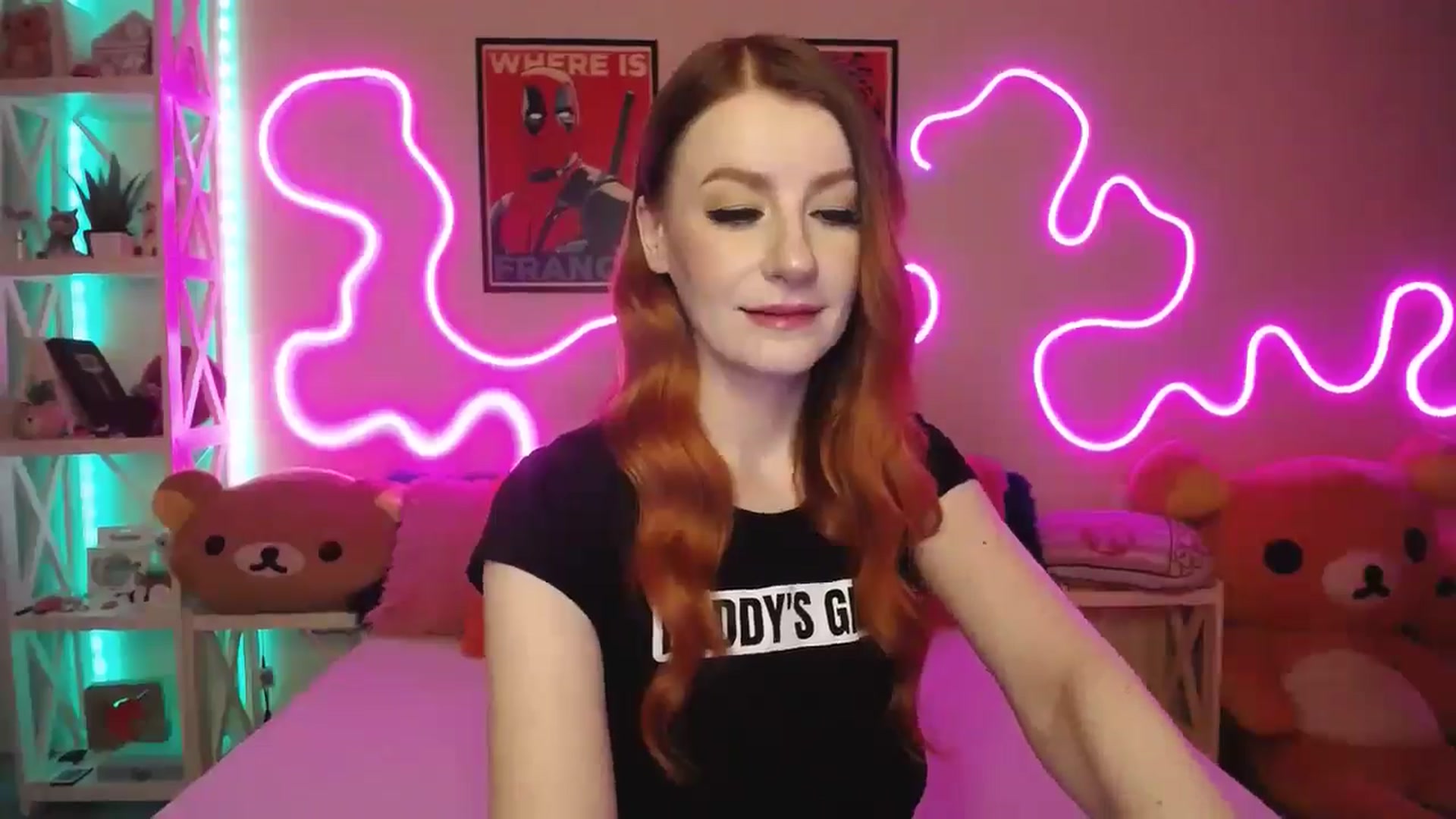 Gallery image thumbnail from HOWERGIRL's myfreecams stream on, 07/25/2025, 20:23 image 6 of 20