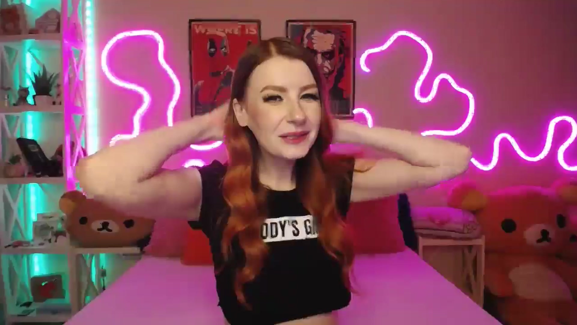 Gallery image thumbnail from HOWERGIRL's myfreecams stream on, 07/25/2025, 20:23 image 15 of 20
