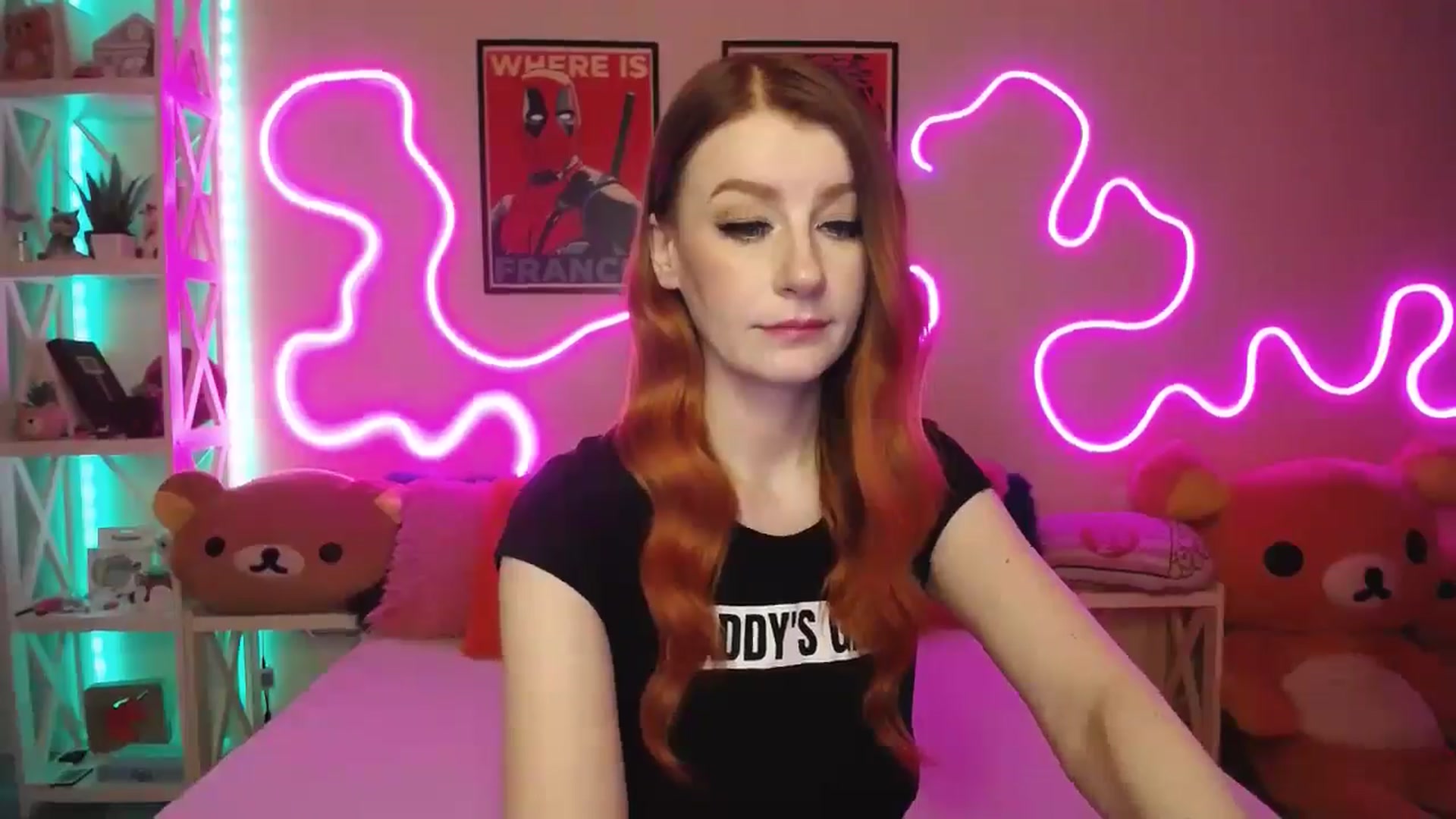 Gallery image thumbnail from HOWERGIRL's myfreecams stream on, 07/25/2025, 20:23 image 14 of 20