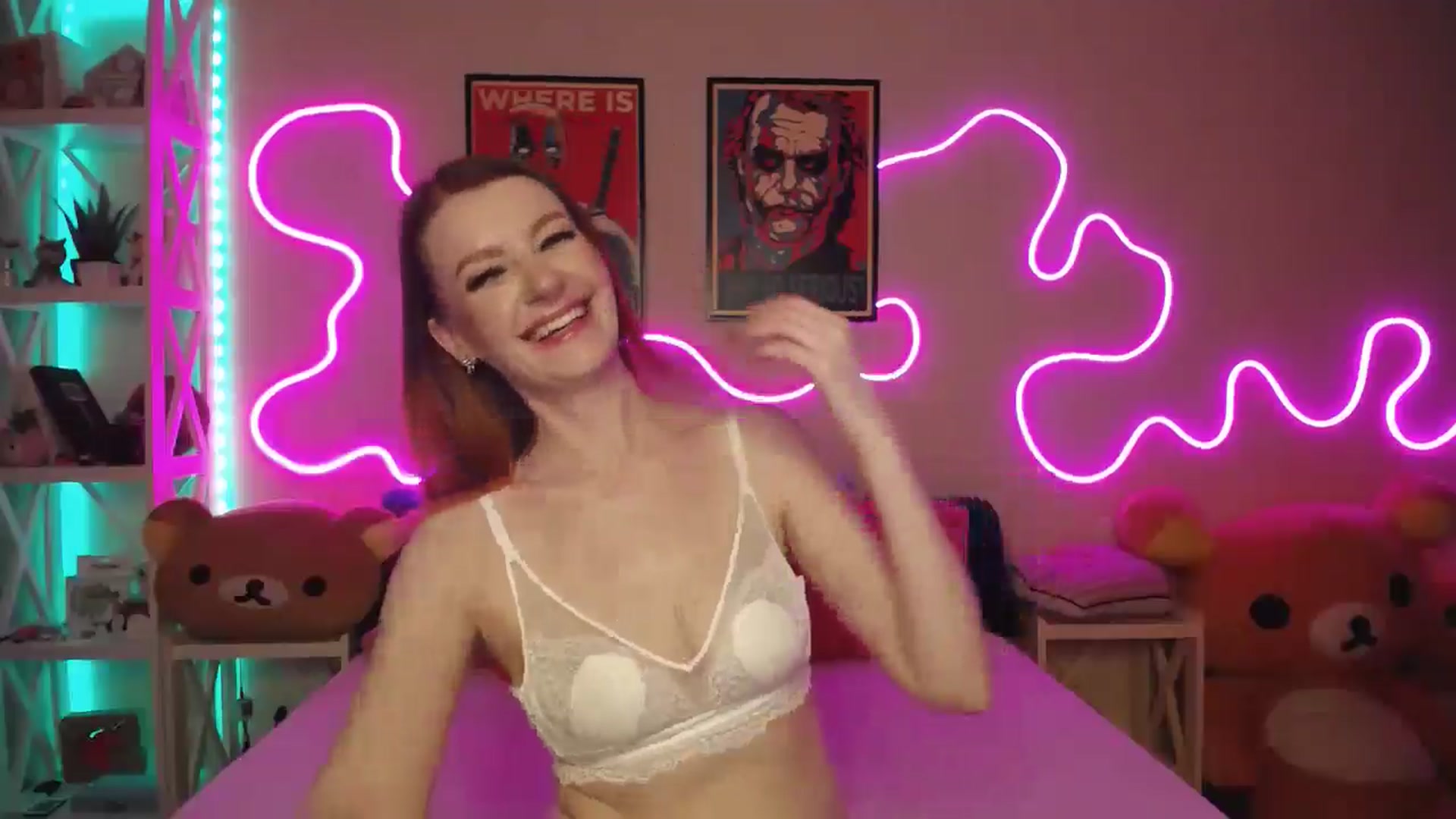 Gallery image thumbnail from HOWERGIRL's myfreecams stream on, 07/29/2025, 19:32 image 11 of 20