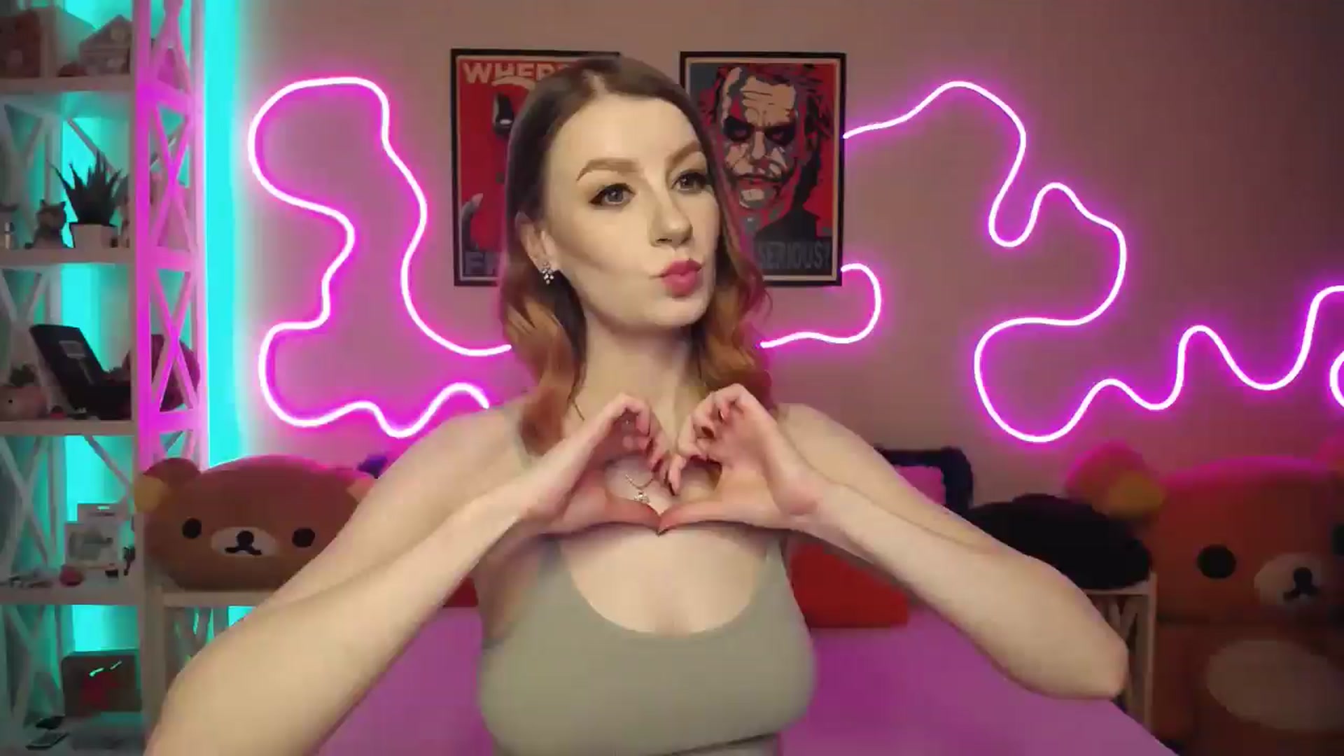 Gallery image thumbnail from HOWERGIRL's myfreecams stream on, 08/18/2025, 17:47 image 6 of 20