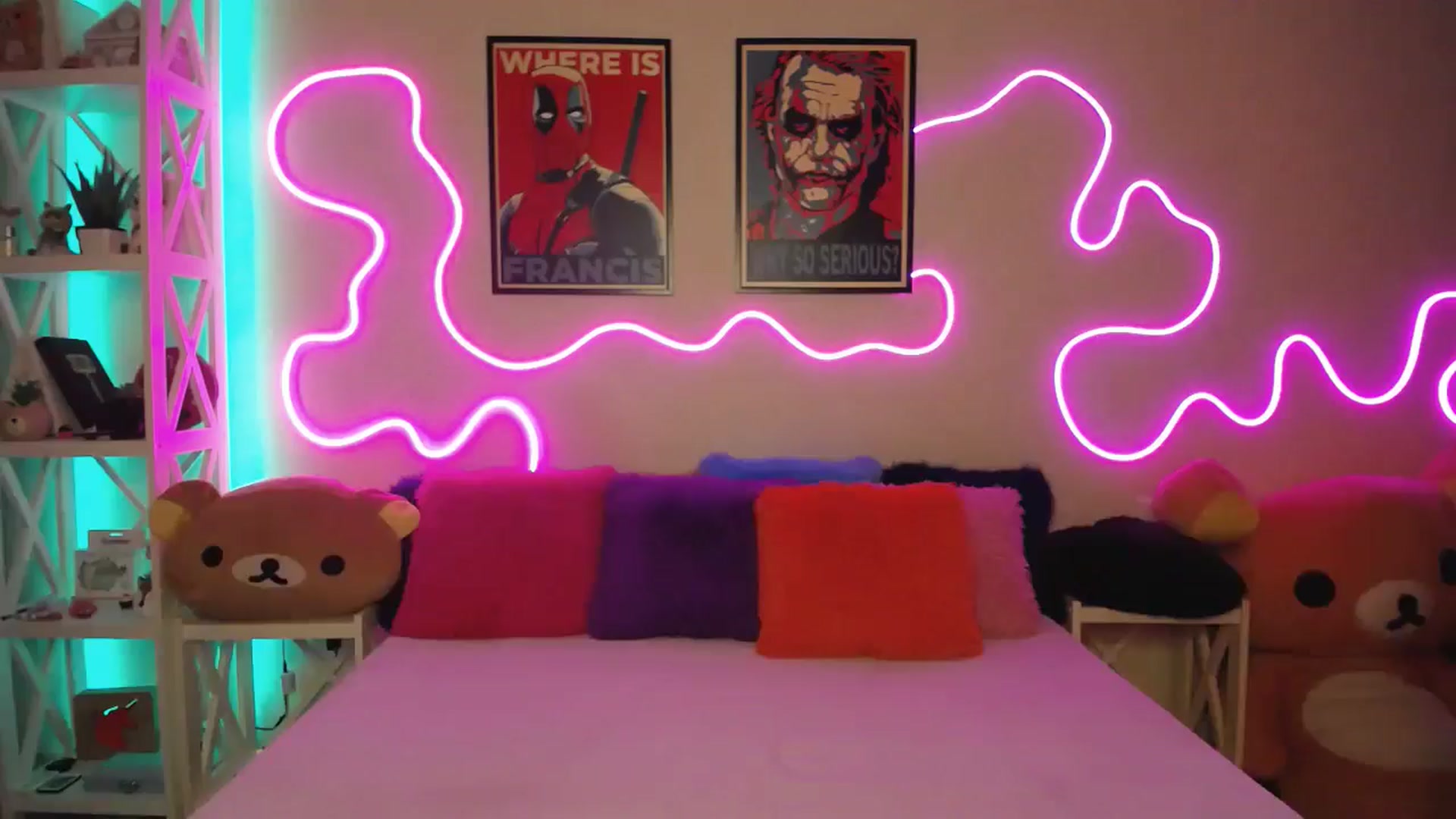 Gallery image thumbnail from HOWERGIRL's myfreecams stream on, 08/18/2025, 20:31 image 2 of 20