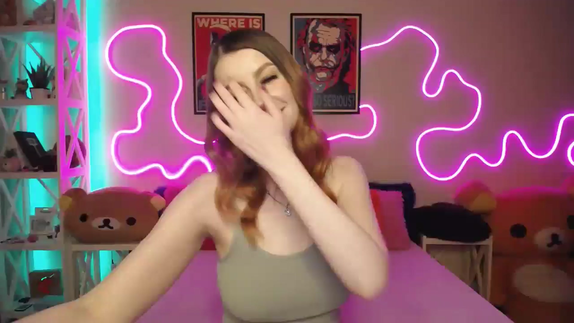 Gallery image thumbnail from HOWERGIRL's myfreecams stream on, 08/18/2025, 20:31 image 1 of 20
