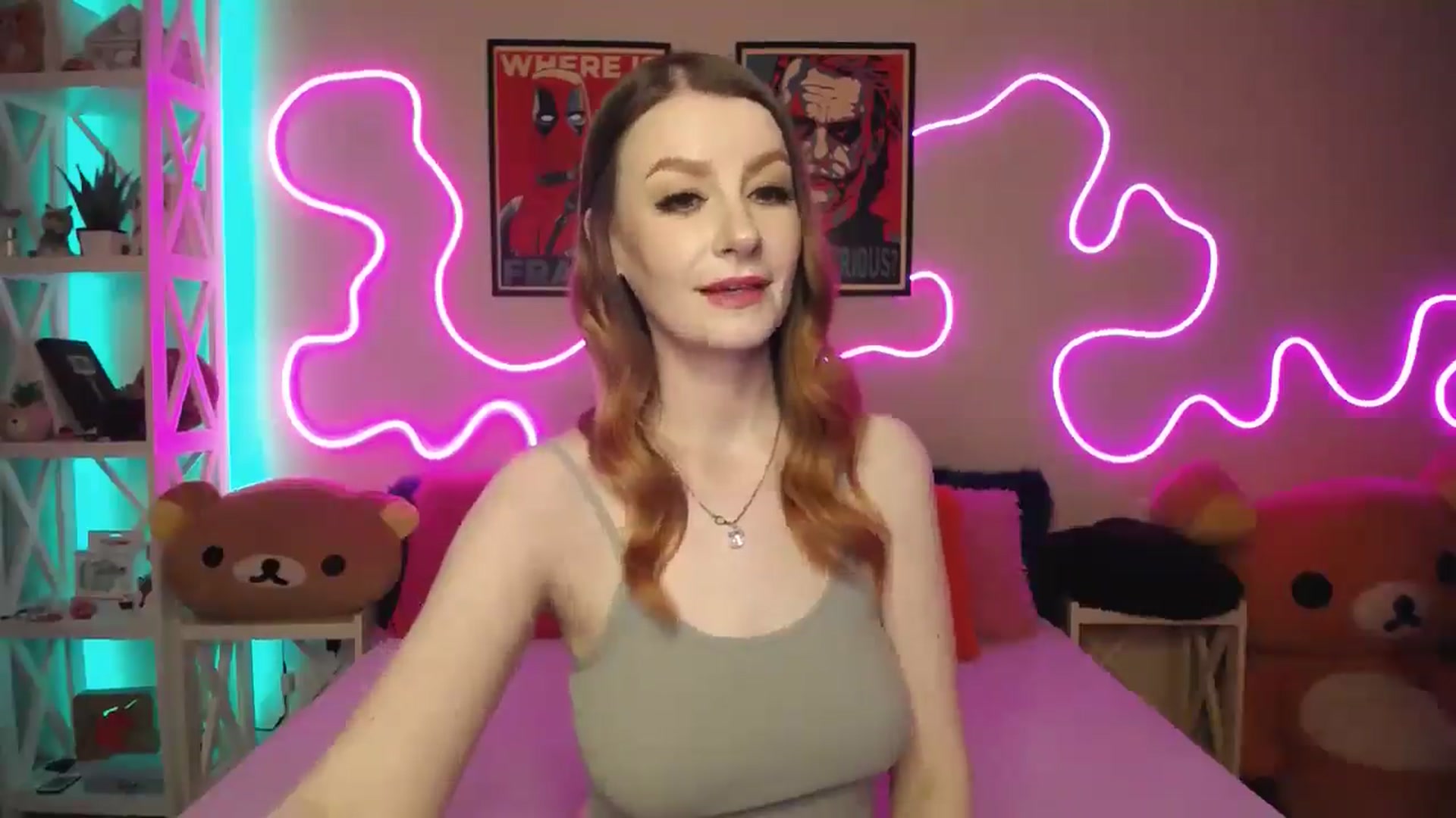 Gallery image thumbnail from HOWERGIRL's myfreecams stream on, 08/18/2025, 20:31 image 5 of 20