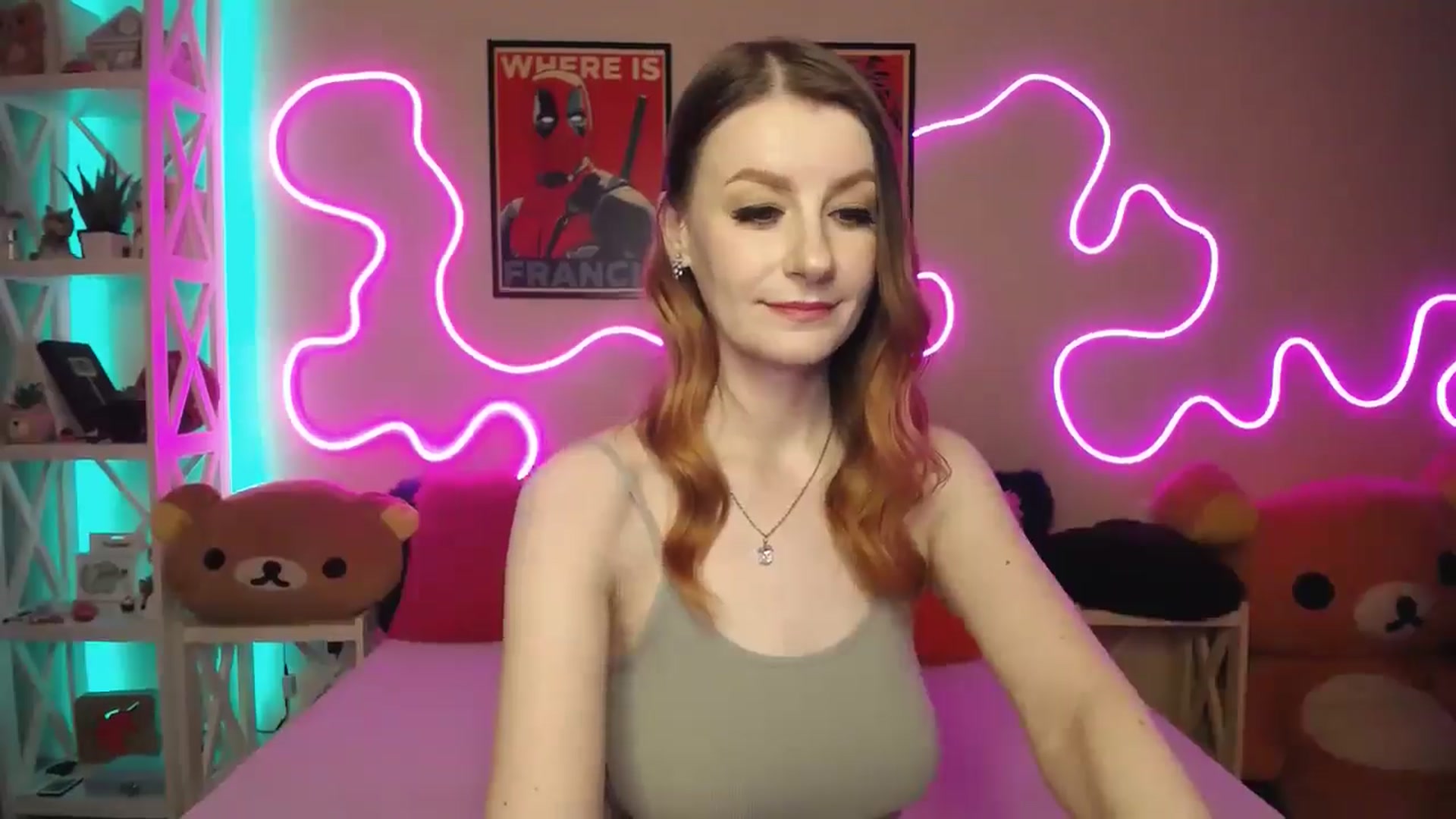 Gallery image thumbnail from HOWERGIRL's myfreecams stream on, 08/18/2025, 20:31 image 10 of 20