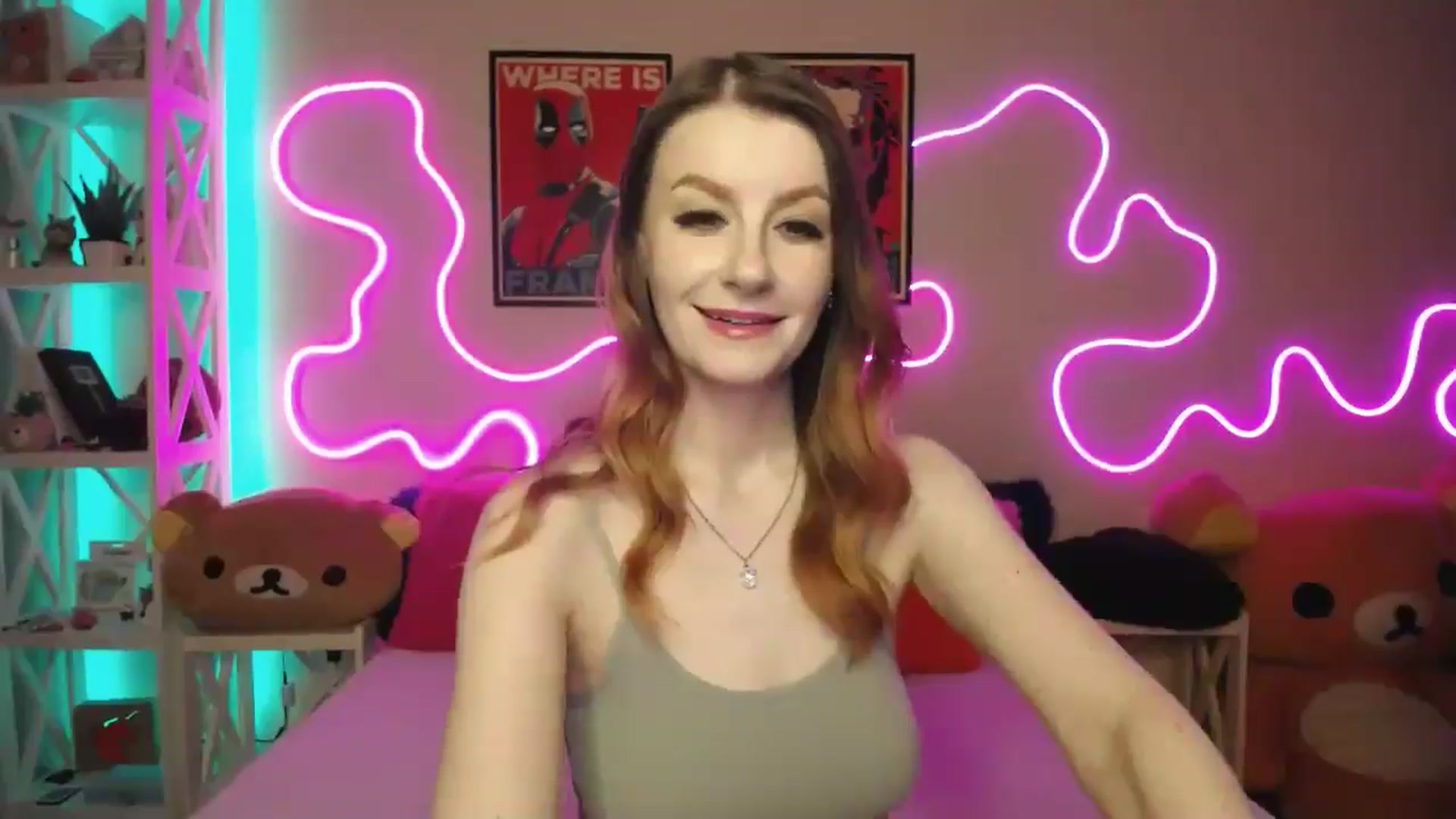 Gallery image thumbnail from HOWERGIRL's myfreecams stream on, 08/18/2025, 20:31 image 19 of 20
