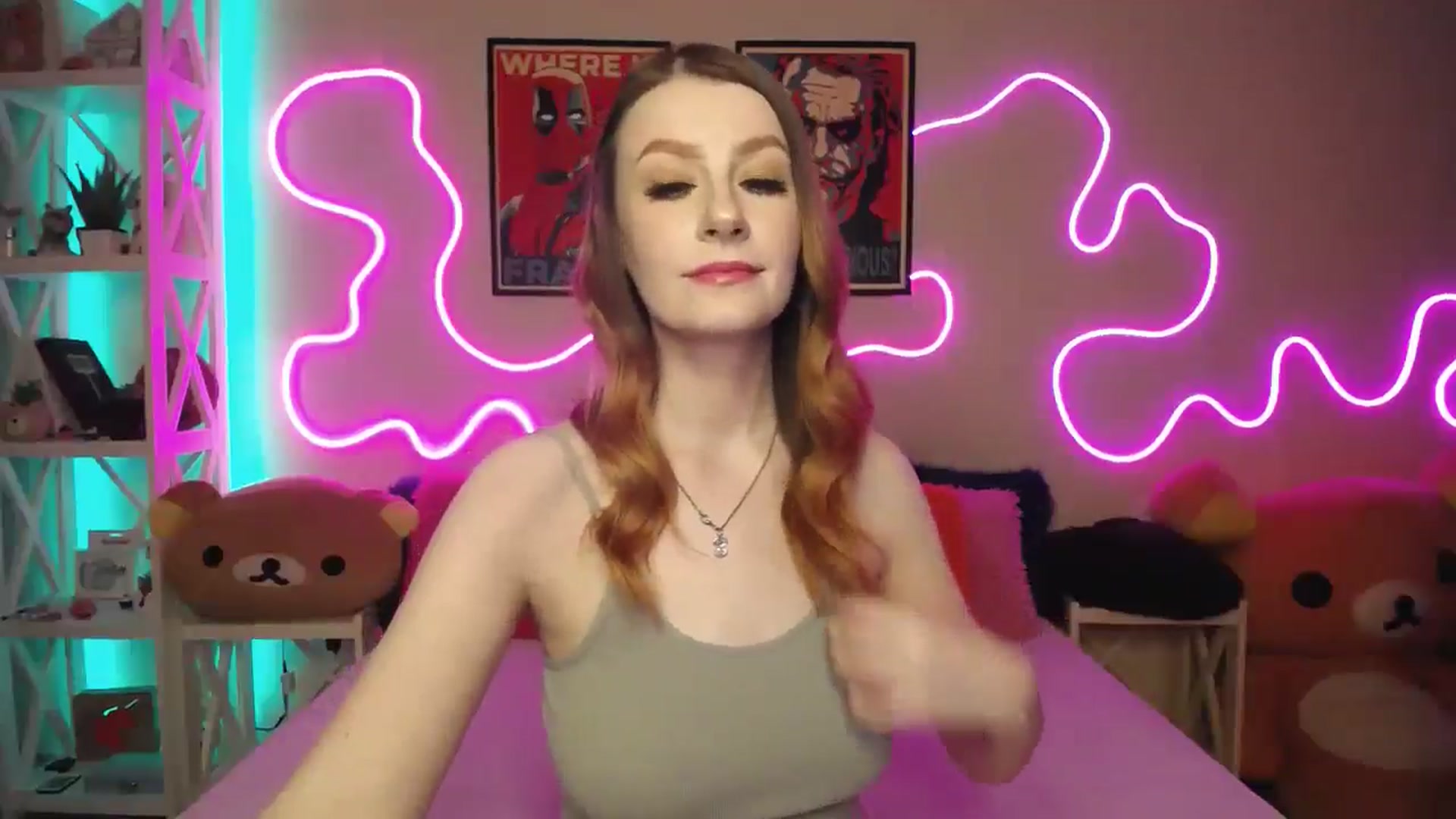 Gallery image thumbnail from HOWERGIRL's myfreecams stream on, 08/18/2025, 20:31 image 4 of 20
